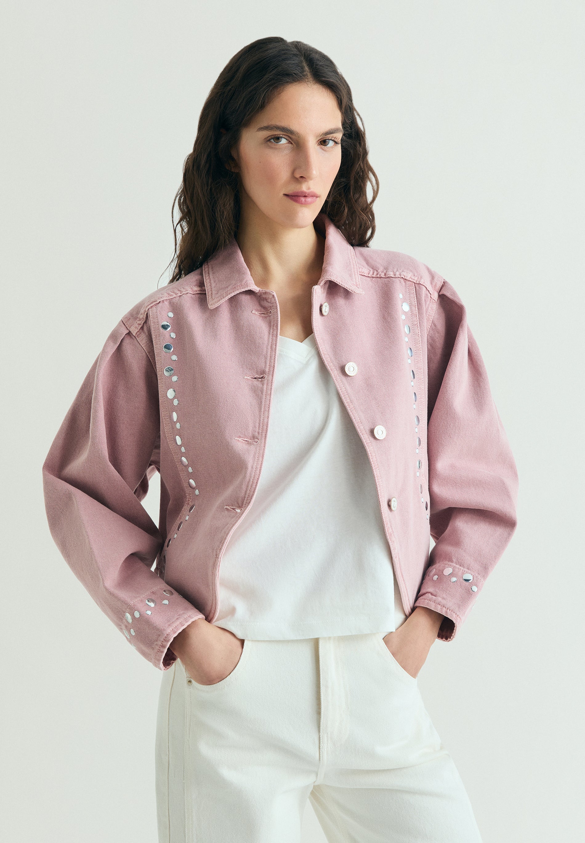 CARDIGAN DENIM COM TACHAS