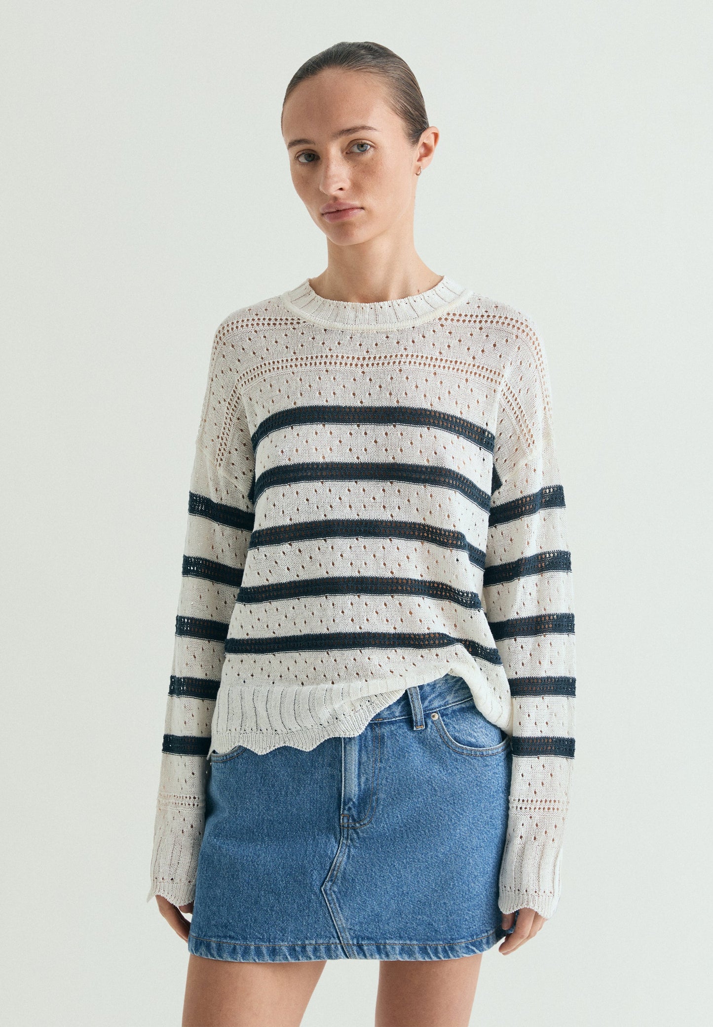SWEATER DE MALHA ÀS RISCAS