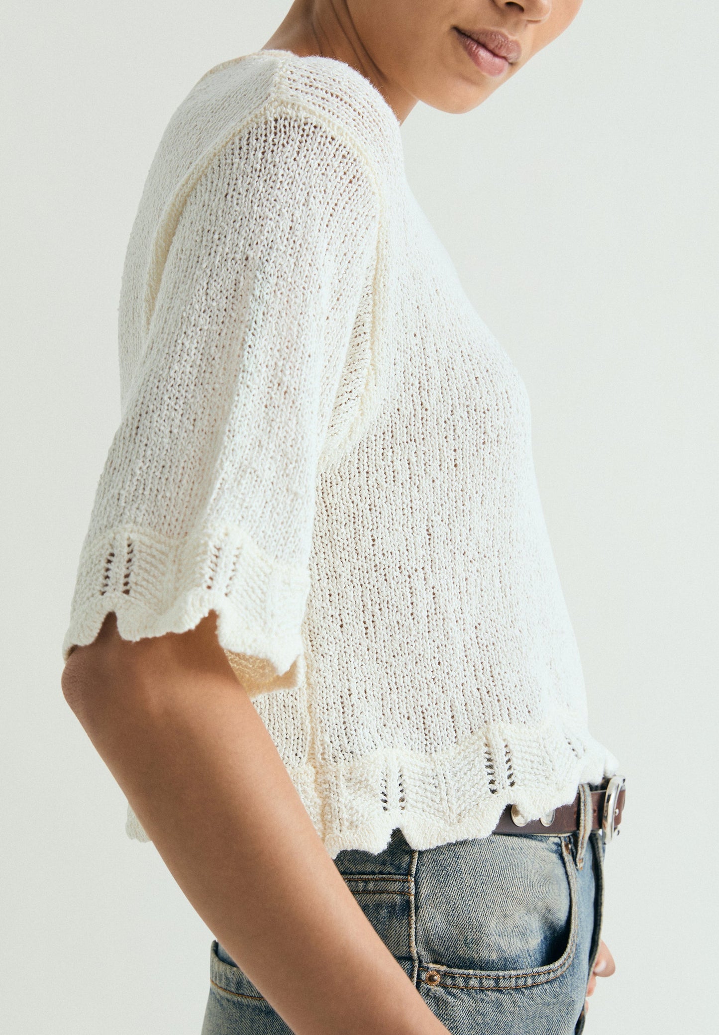 SWEATER DE MANGA CURTA CROPPED