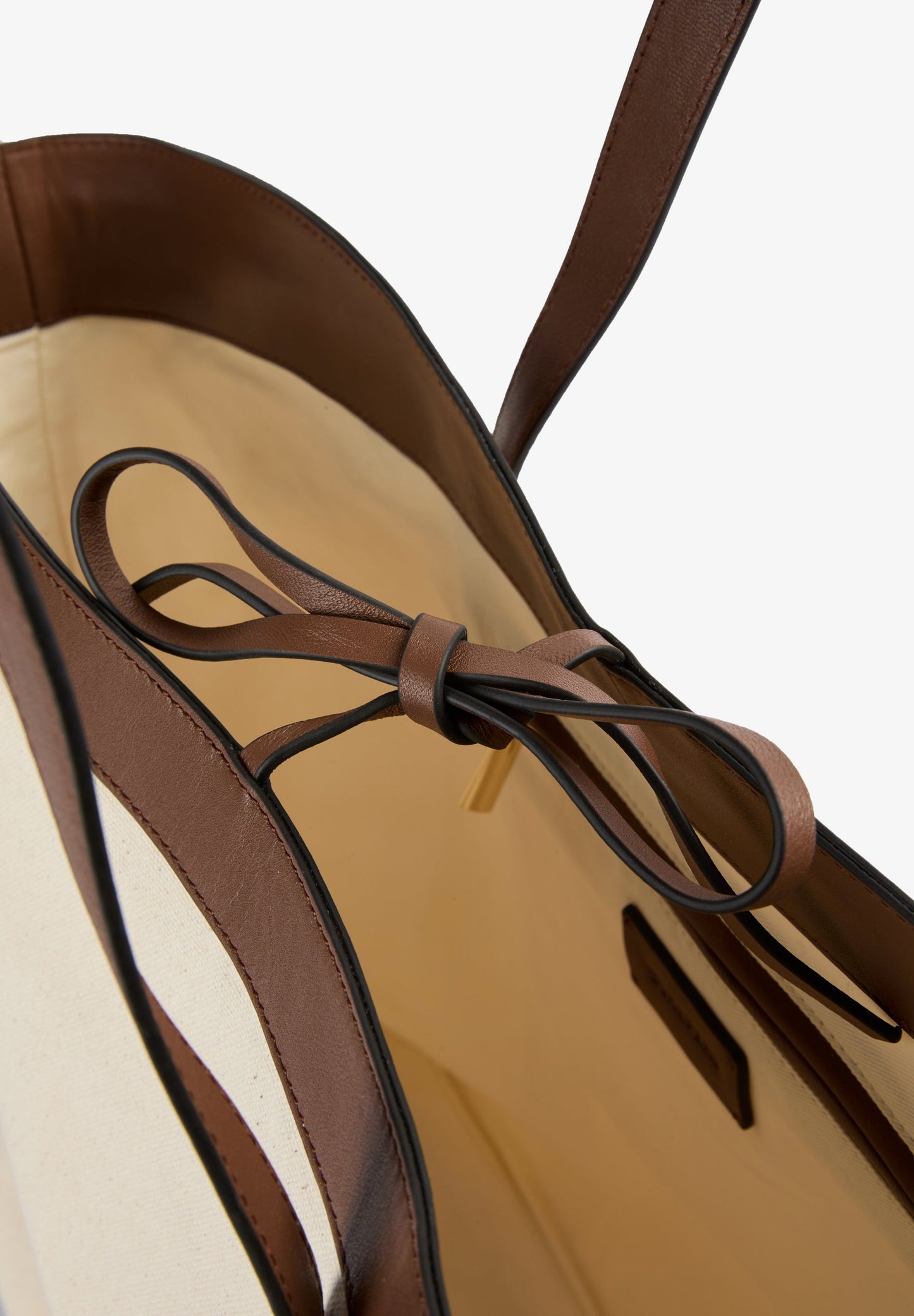 BOLSA SHOPPER EM CONTRASTE