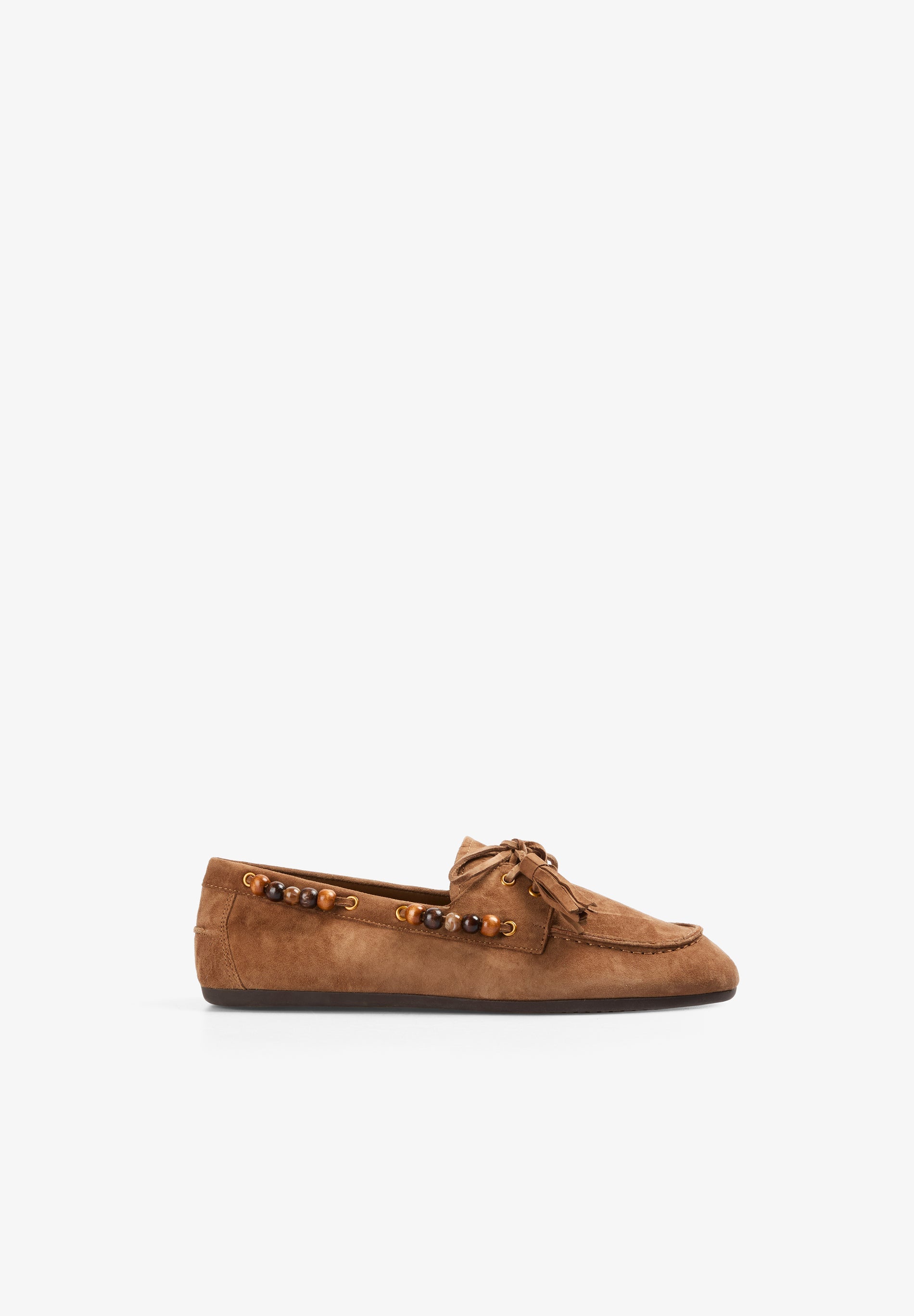 MOCASSINS EM CAMURÇA COM CONTAS