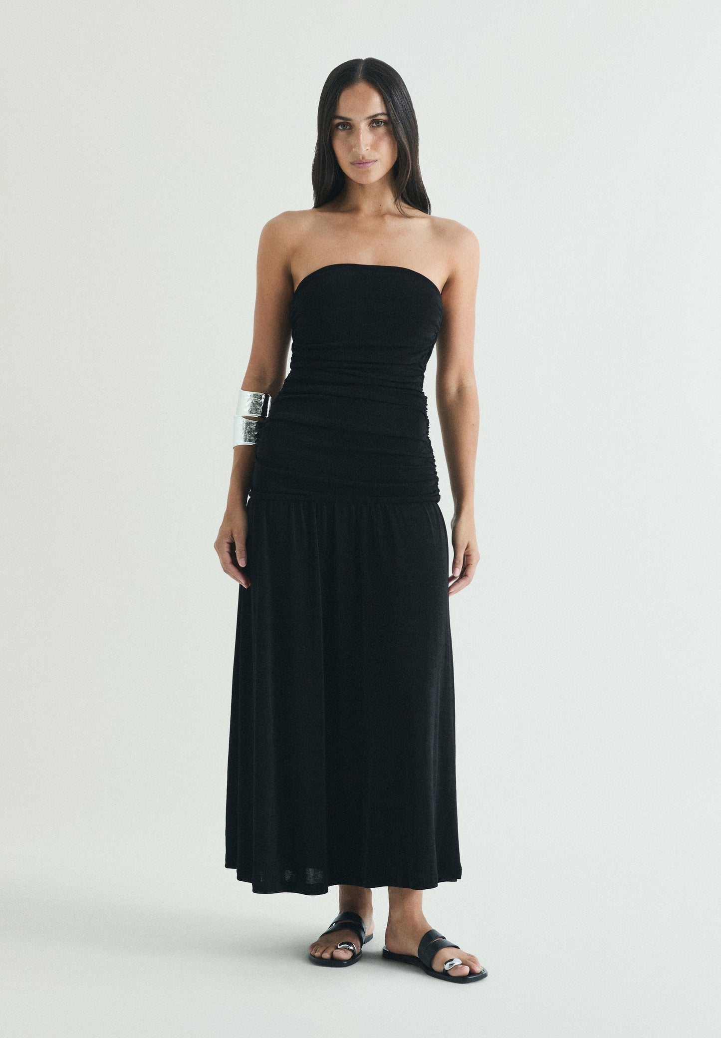 VESTIDO DE MALHA COM FRANZIDOS