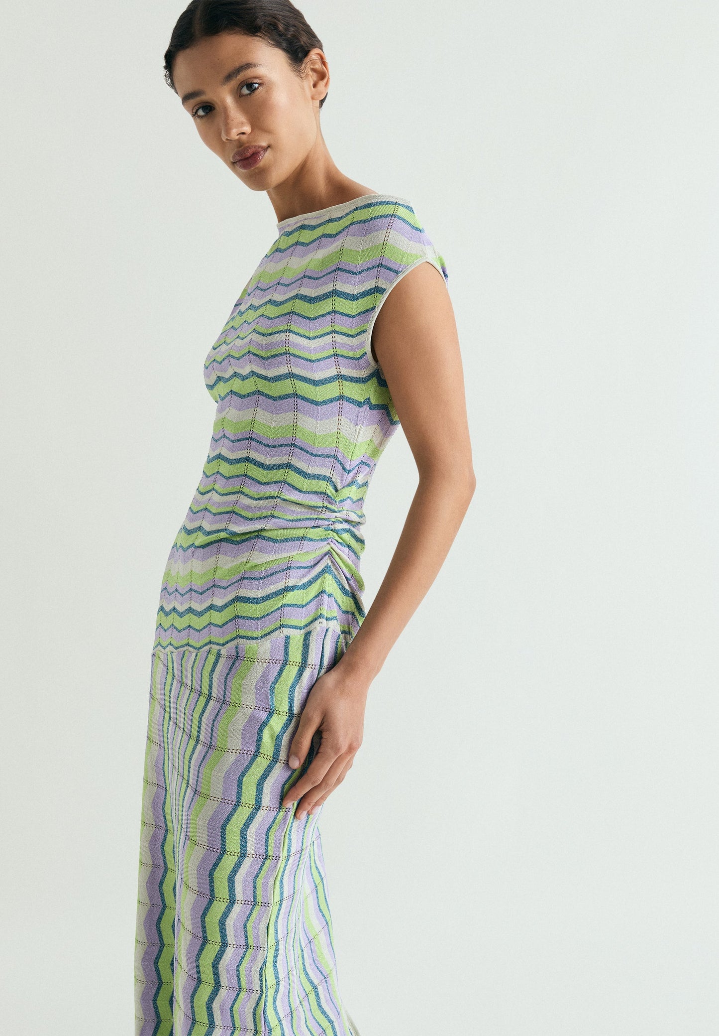 VESTIDO MIDI DE MALHA ZIGUEZAGUE