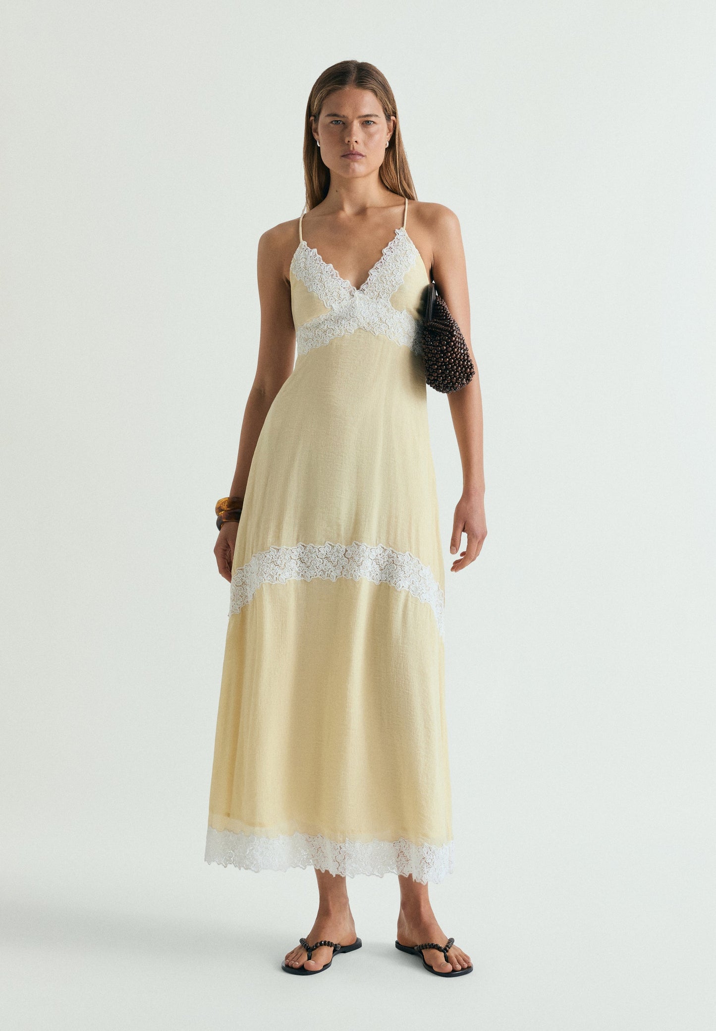 VESTIDO LACE PORMENOR DE RENDA