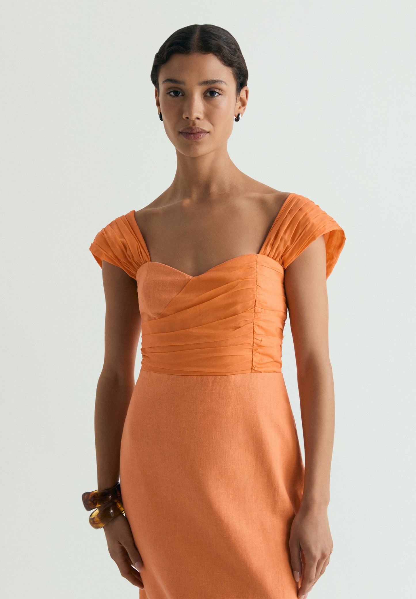 VESTIDO EM LINHO DRAPEADO