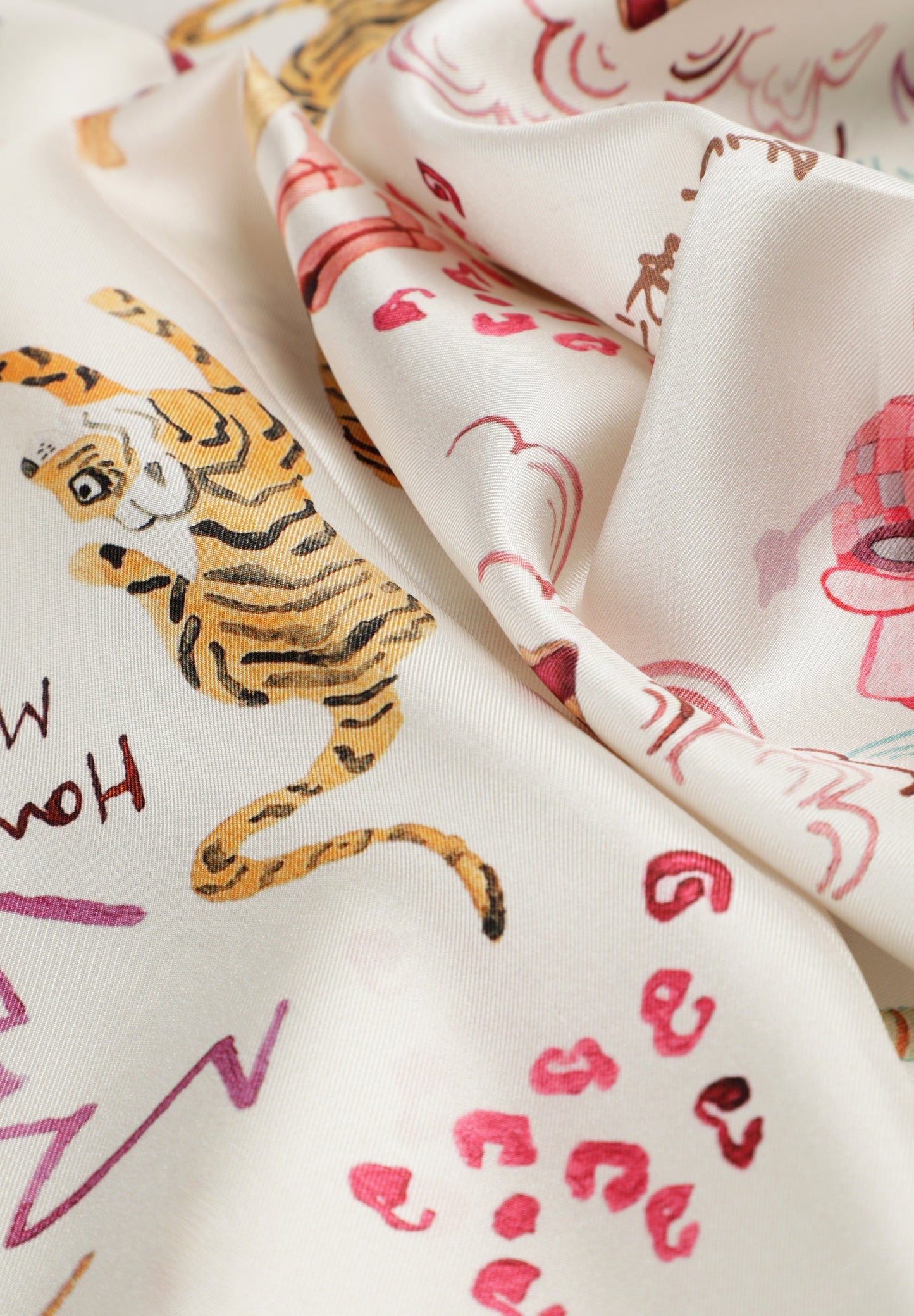 LENÇO DE BOLSO ESTAMPADO 100% SEDA