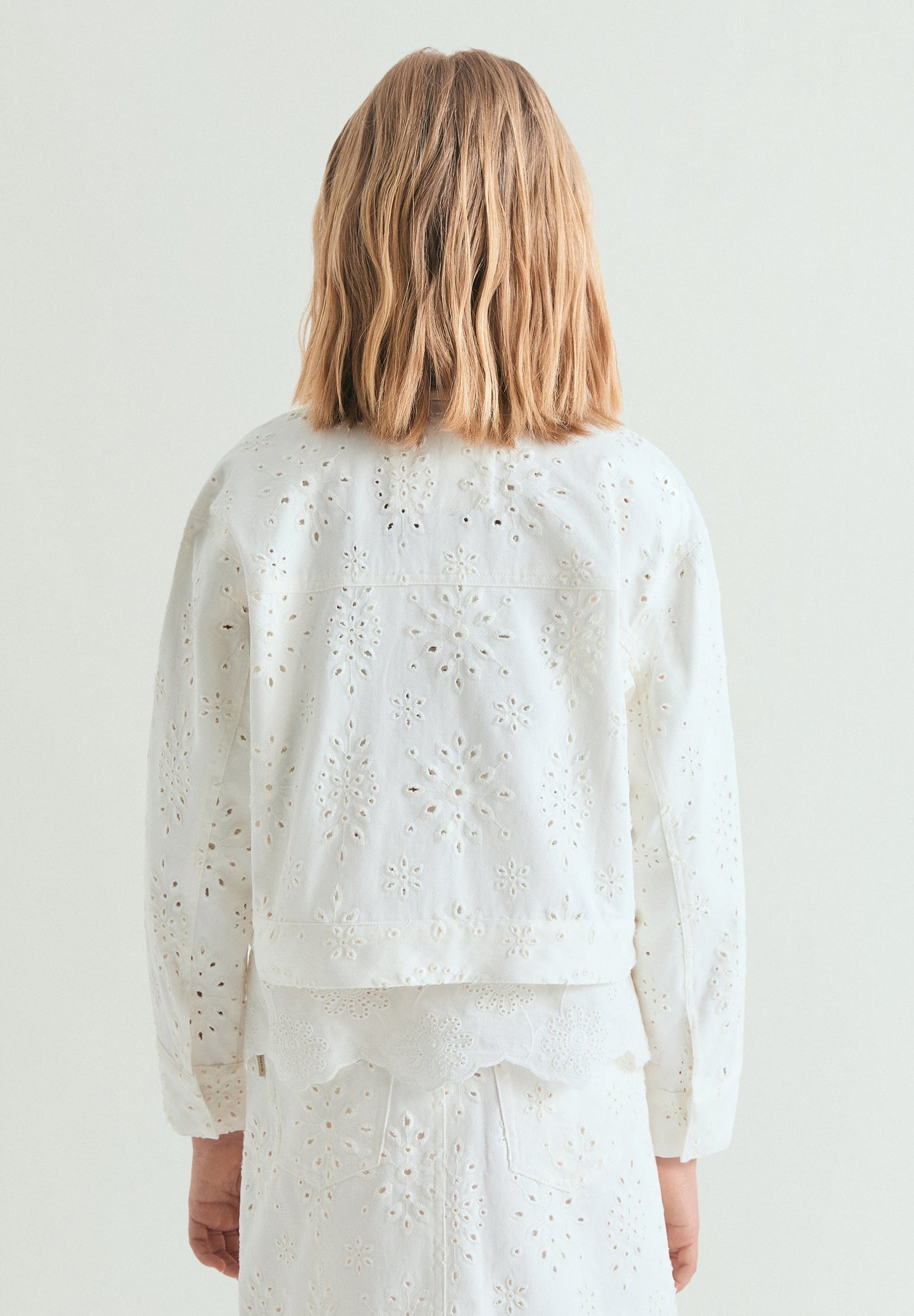 CARDIGAN PERFURADO