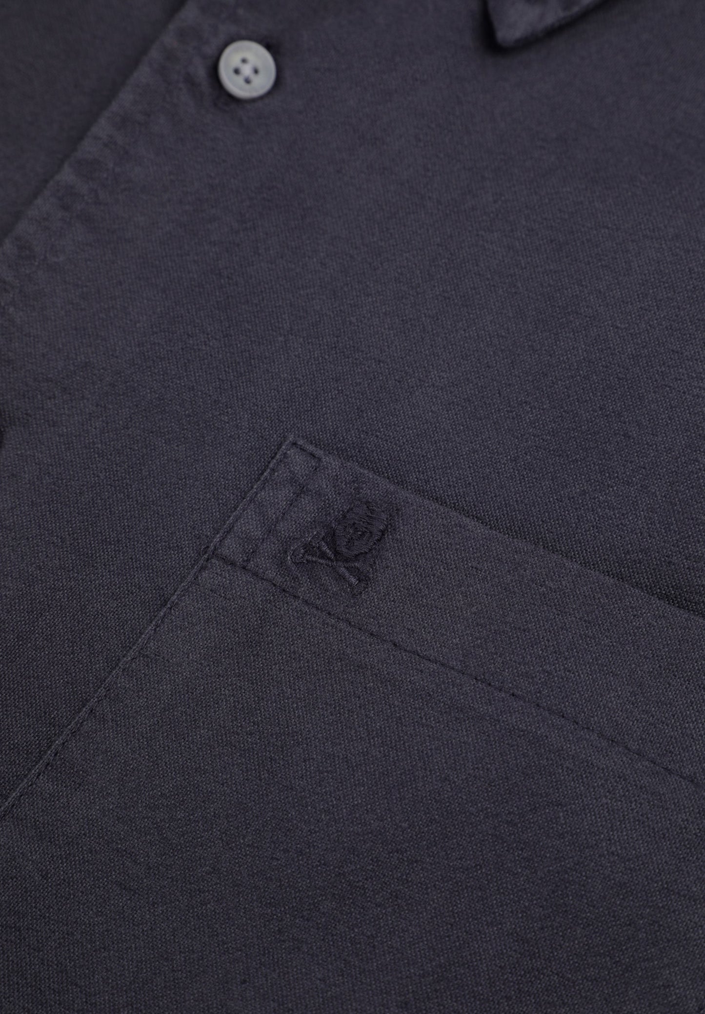 CAMISA OXFORD SKULL BORDADA