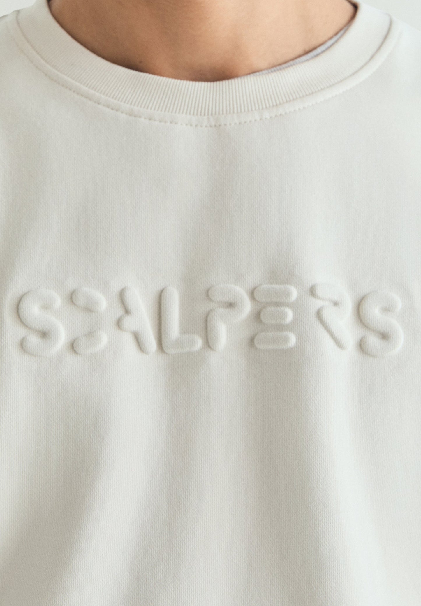 SWEATSHIRT SKULL EM RELEVO