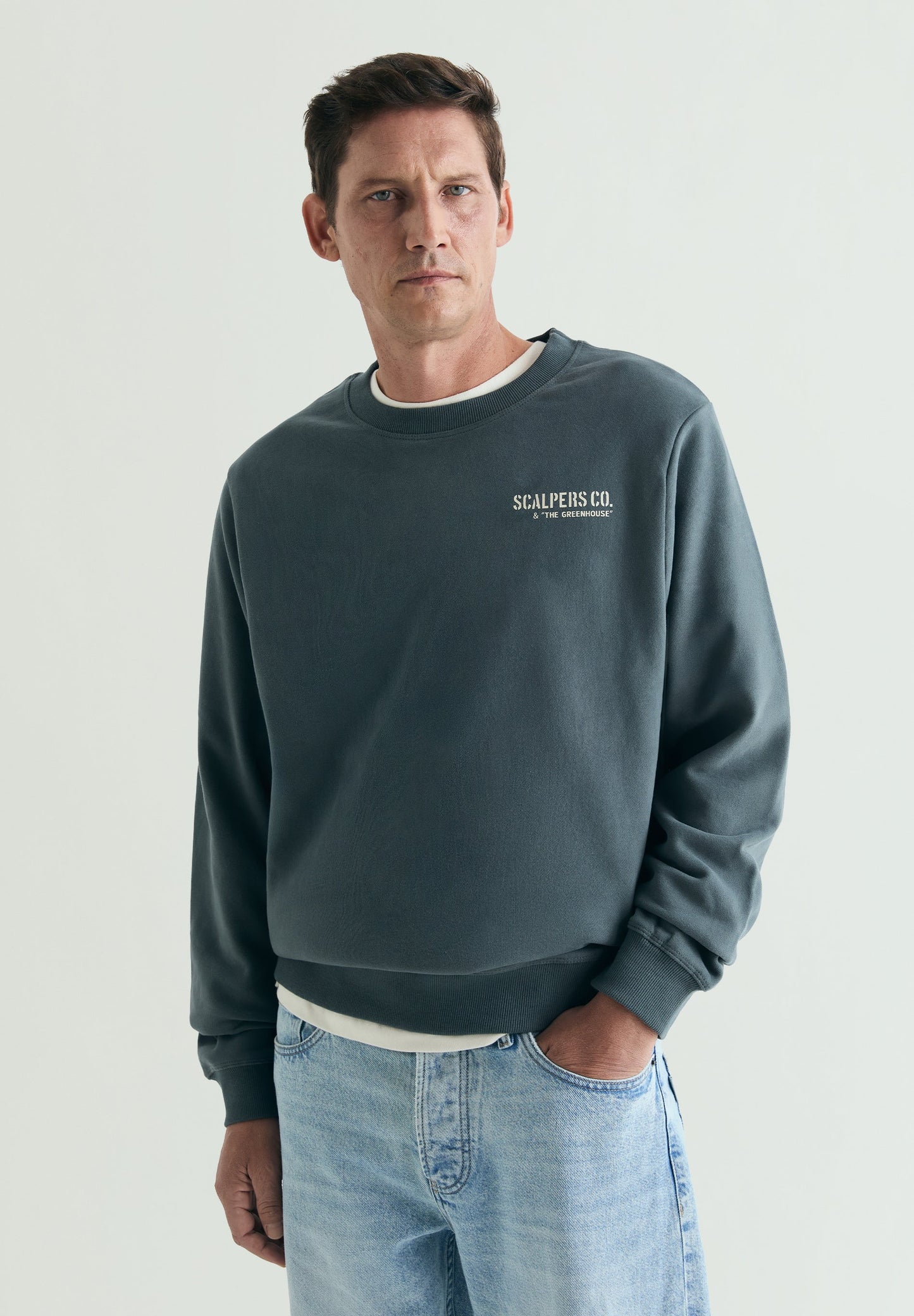 SWEATSHIRT DESBOTADA COM PADRÃO