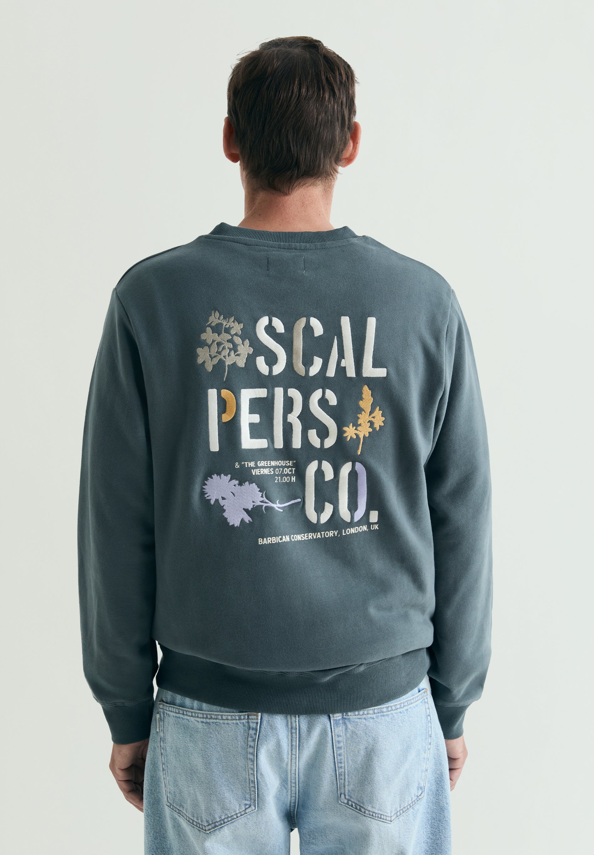 SWEATSHIRT DESBOTADA COM PADRÃO