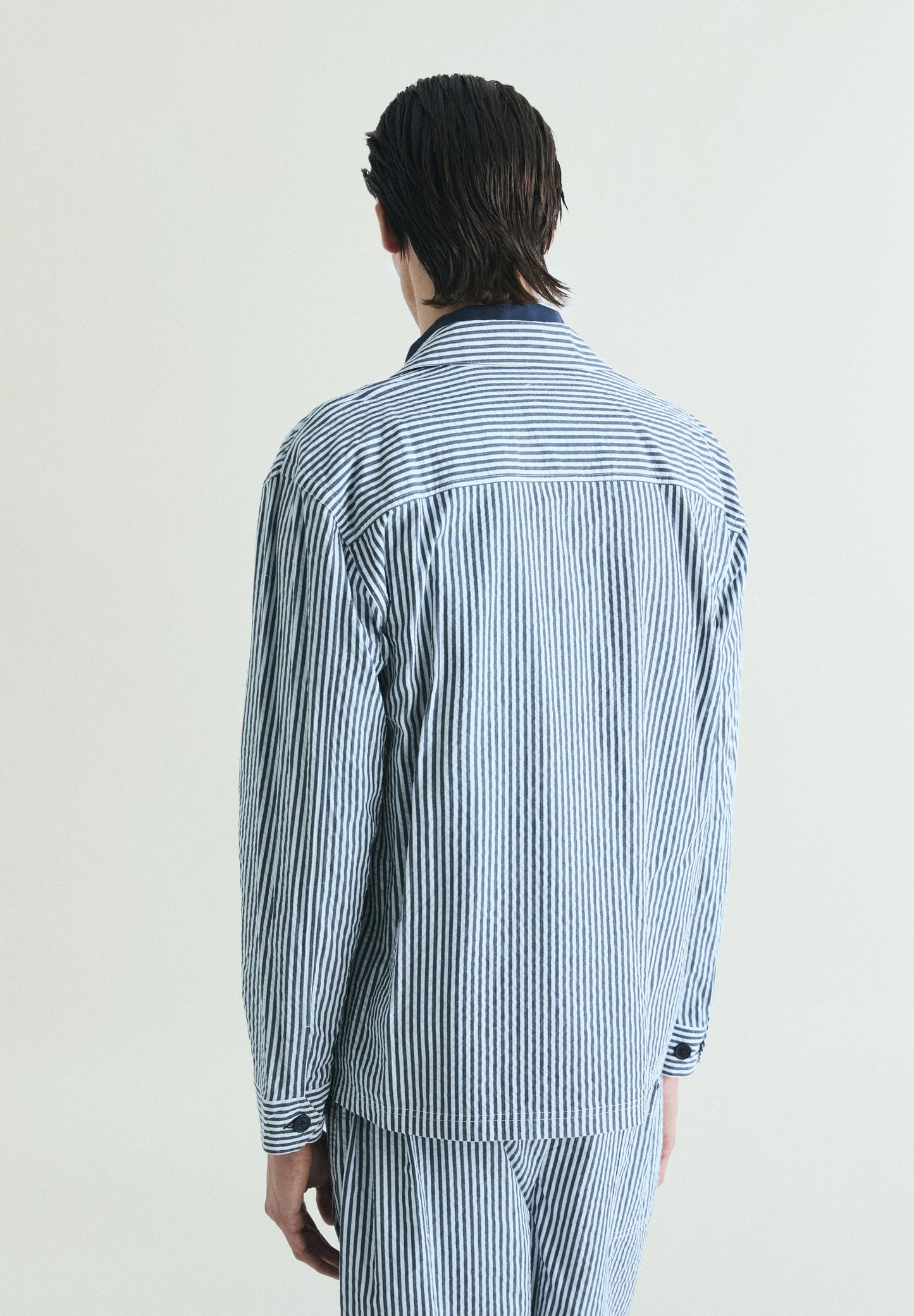 CAMISA COMPRIDA RISCAS TEXTURA