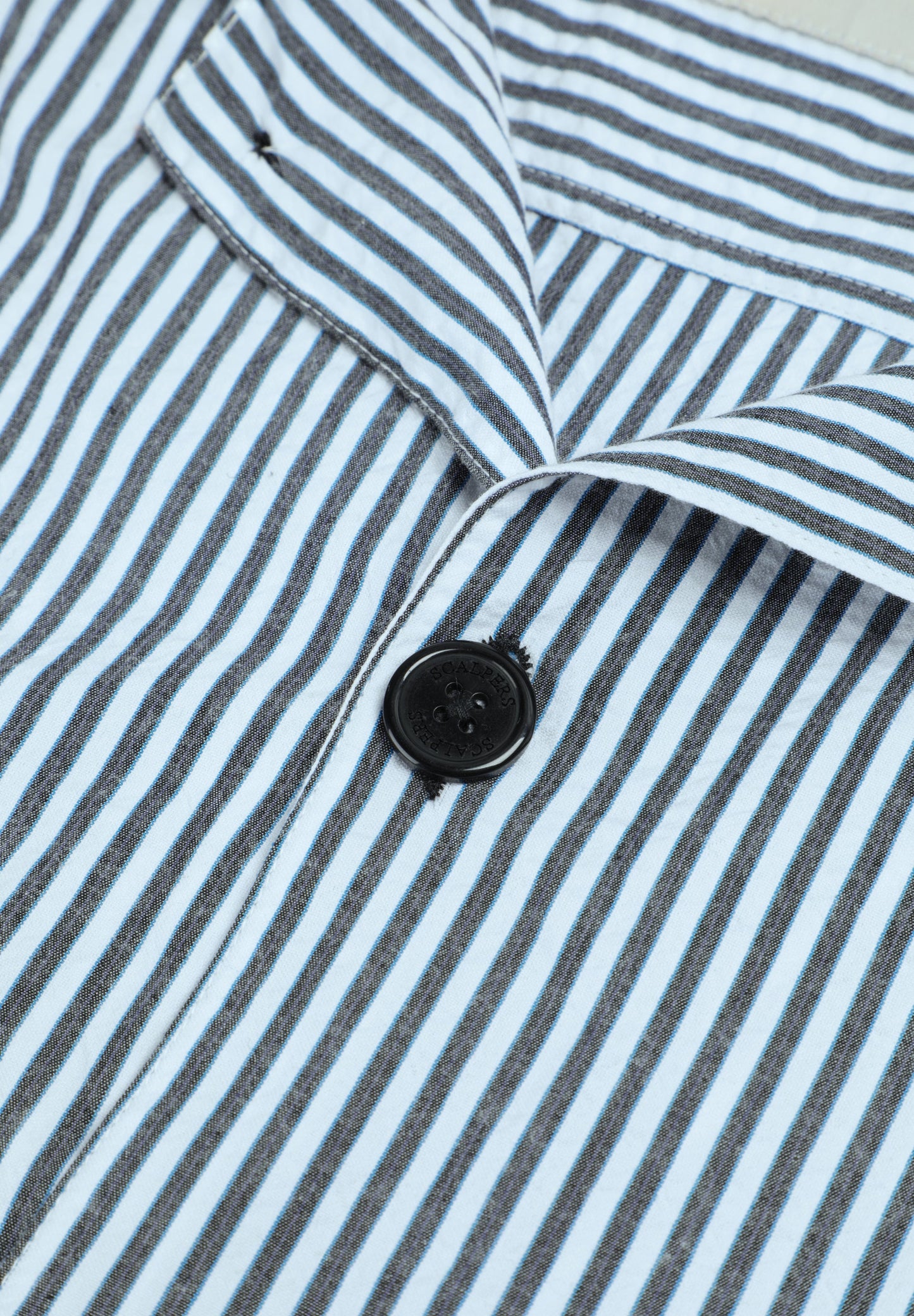 CAMISA COMPRIDA RISCAS TEXTURA