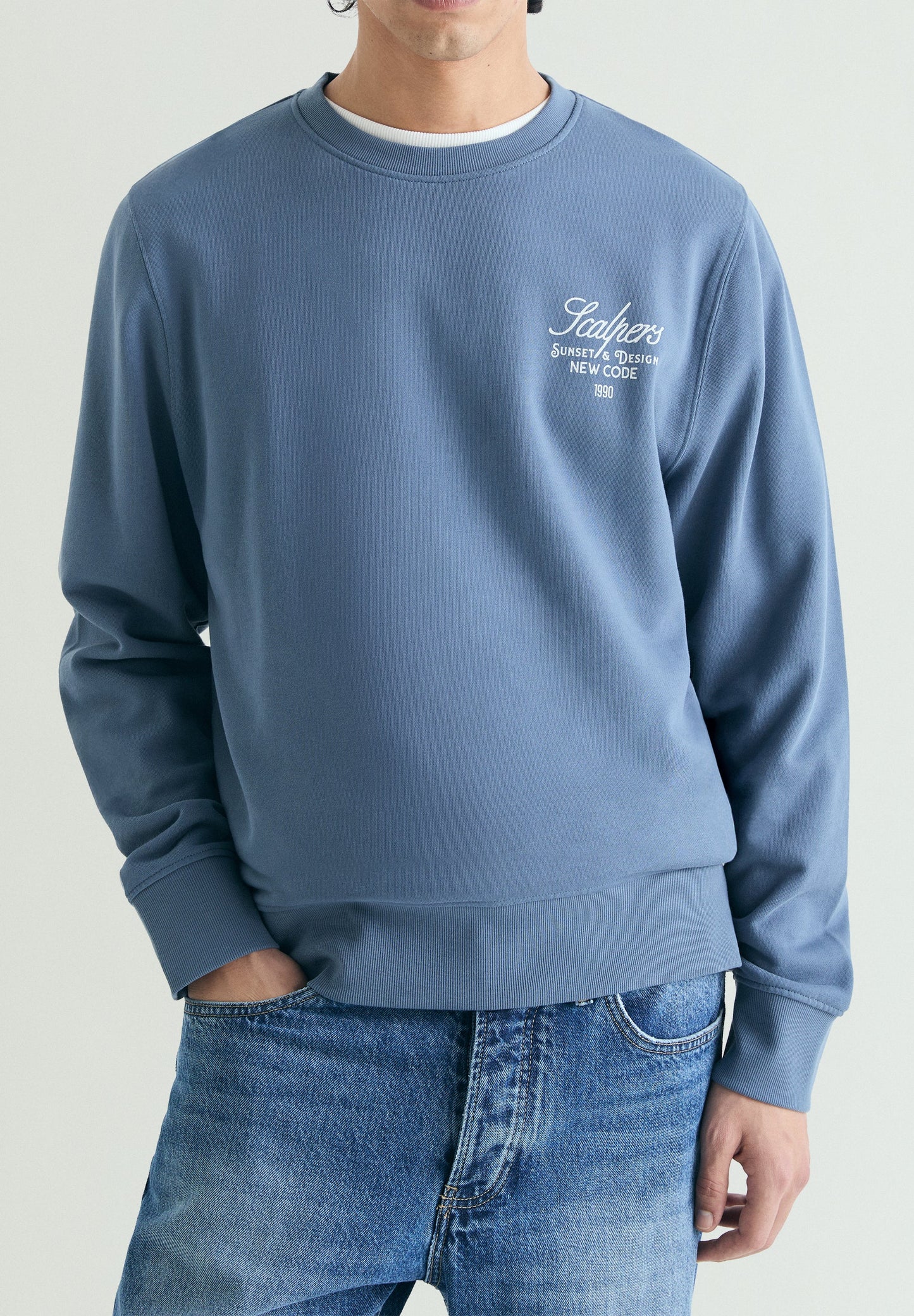 SWEATSHIRT DESBOTADA COM PADRÃO