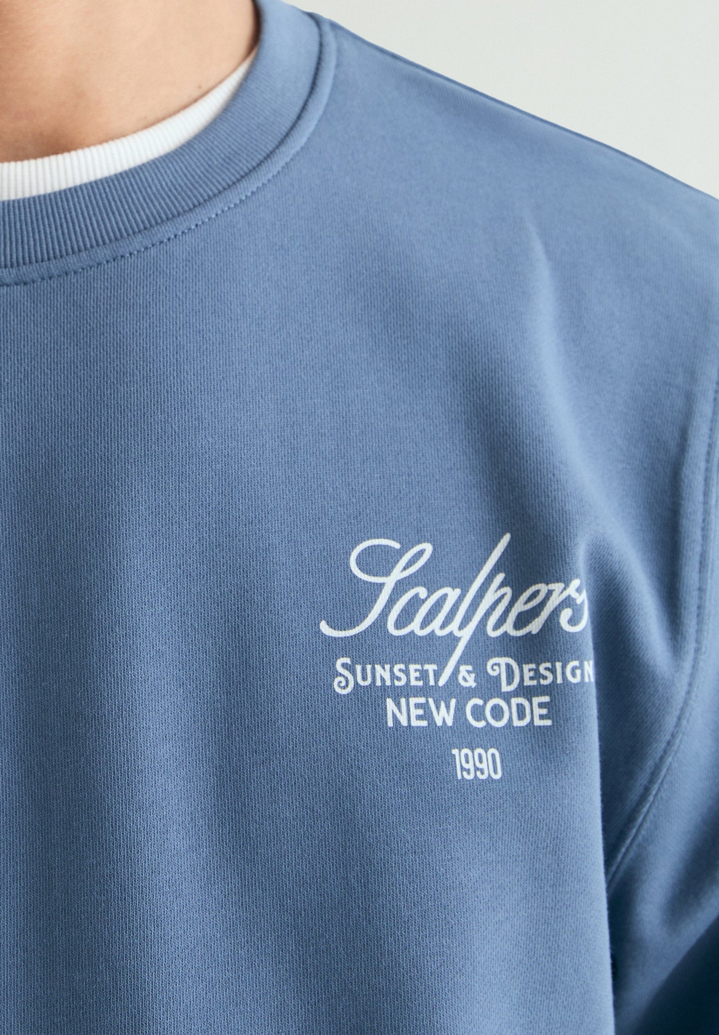 SWEATSHIRT DESBOTADA COM PADRÃO