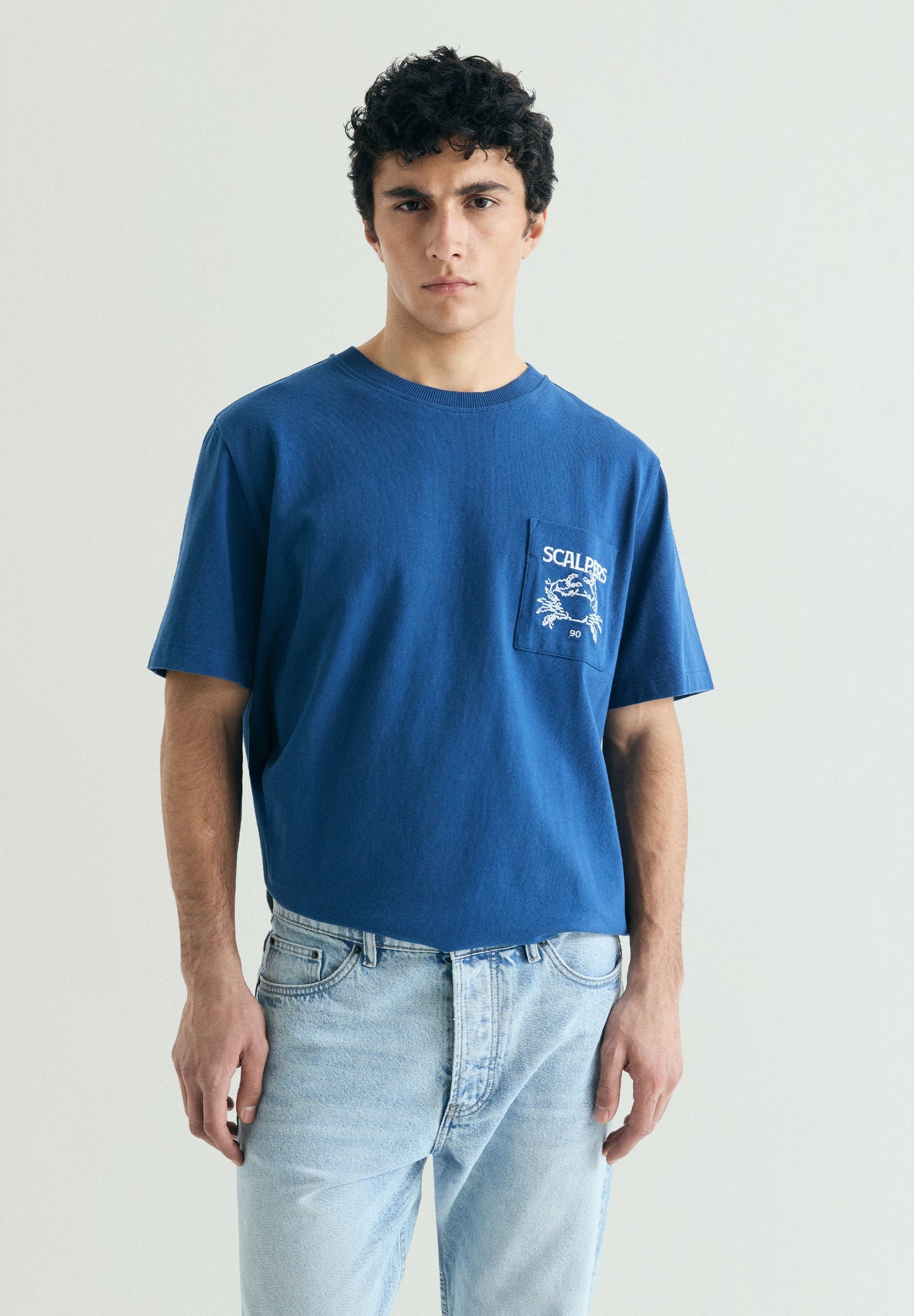 T-SHIRT COM BOLSO HEAVY WEIGHT