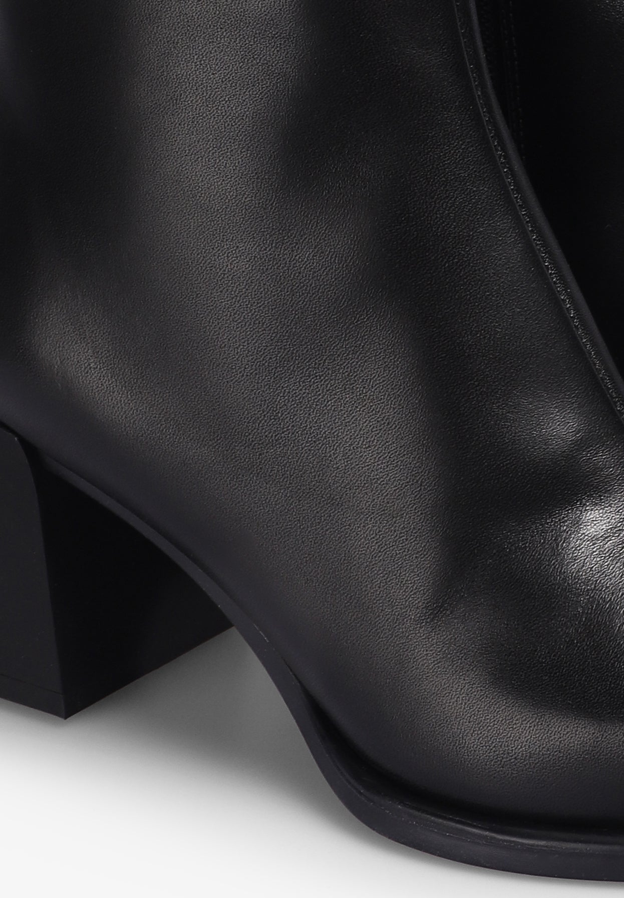 VAGABOND | BOTAS HEDDA
