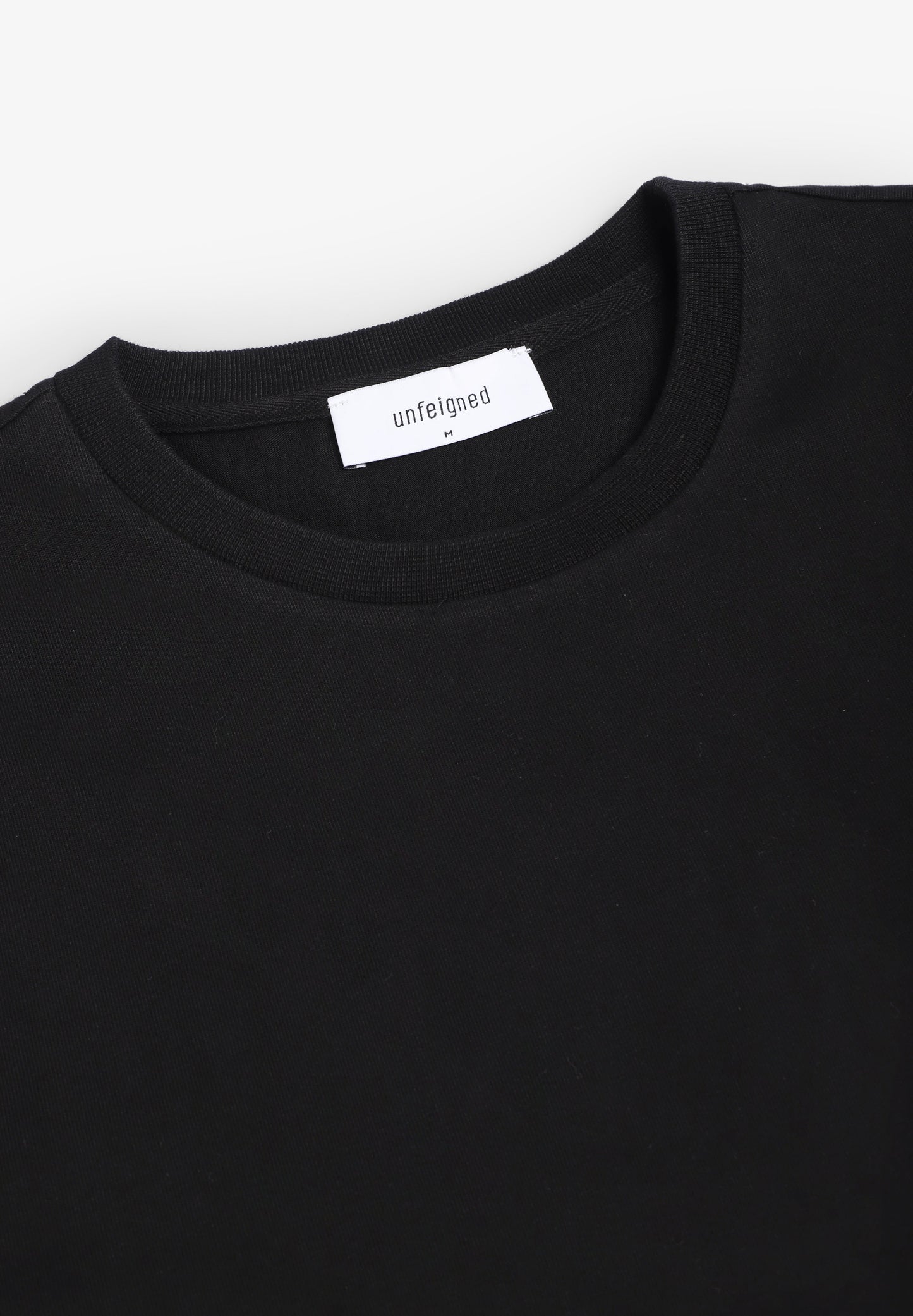 UNFEIGNED | T-SHIRT BÁSICA