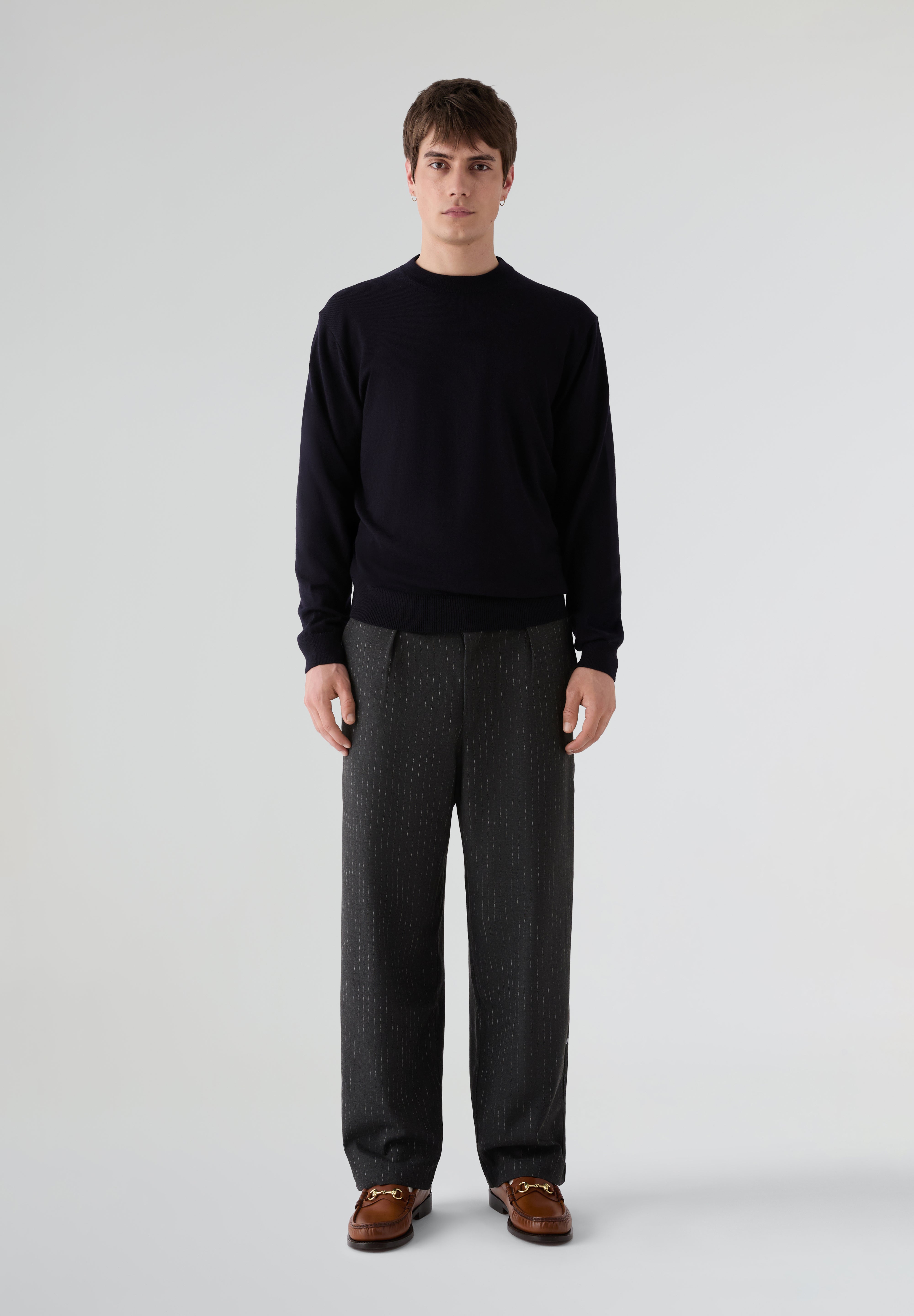 UNFEIGNED | SWEATER MERINO DE DECOTE REDONDO