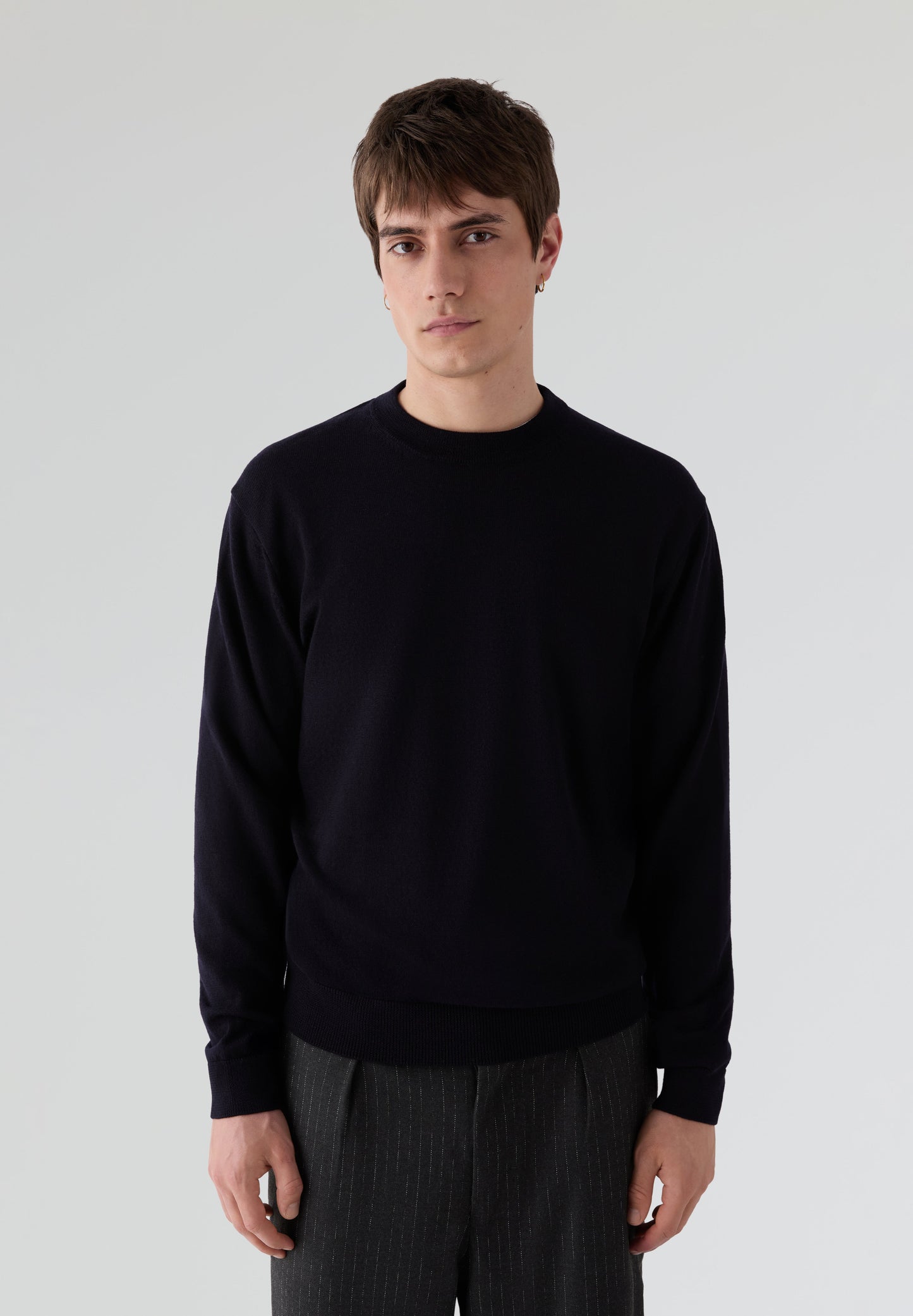 UNFEIGNED | SWEATER MERINO DE DECOTE REDONDO