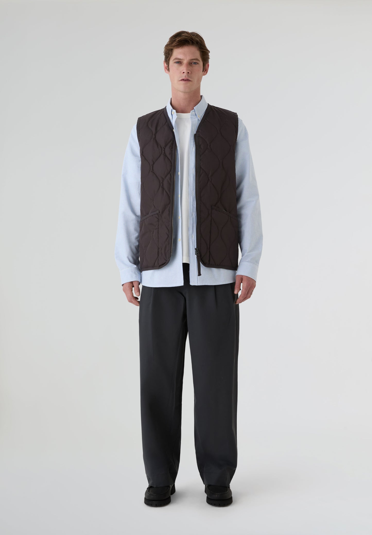 TAION | COLETE MILITAR GOLA EM V E ZIP UNISEXO