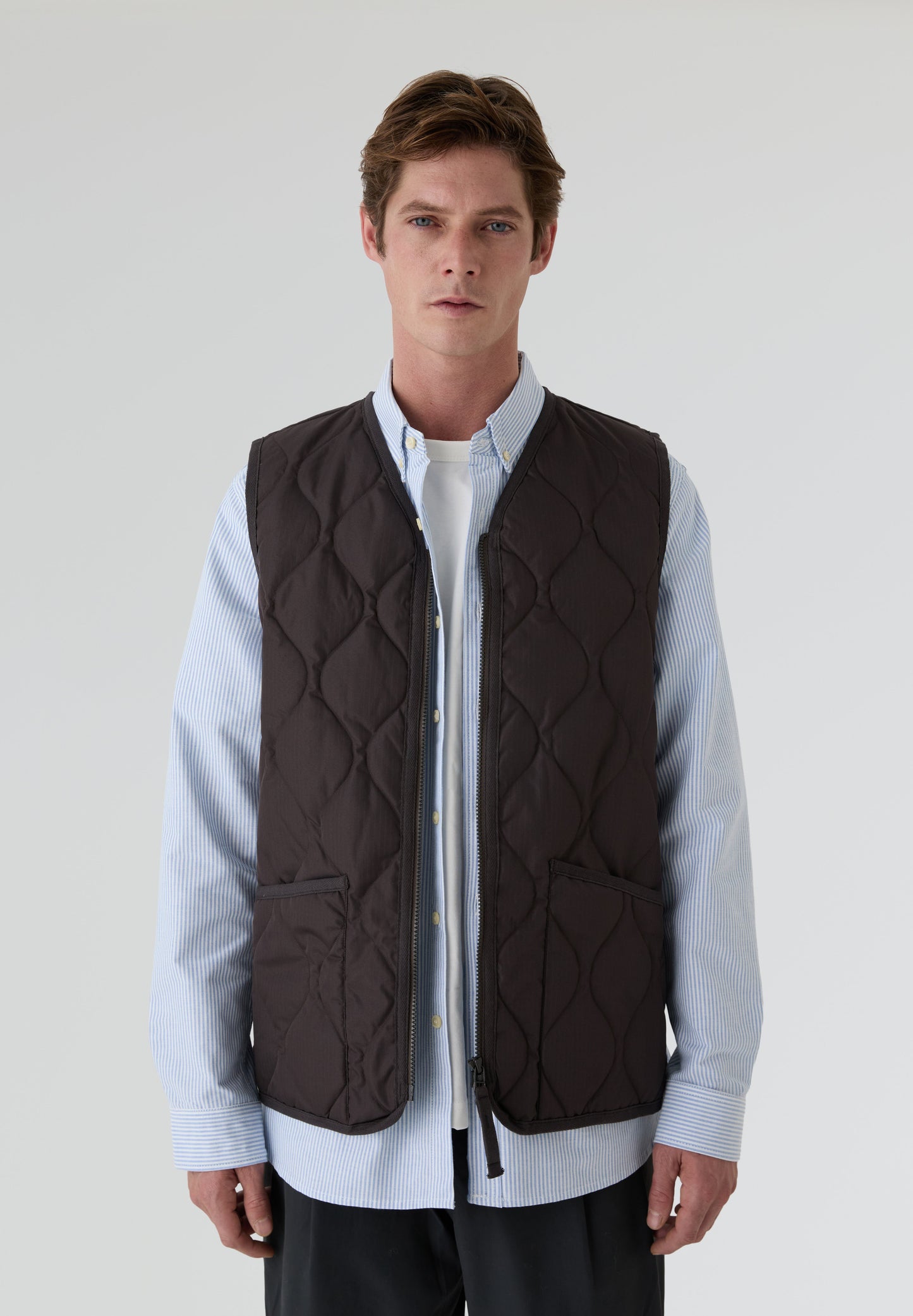 TAION | COLETE MILITAR GOLA EM V E ZIP UNISEXO