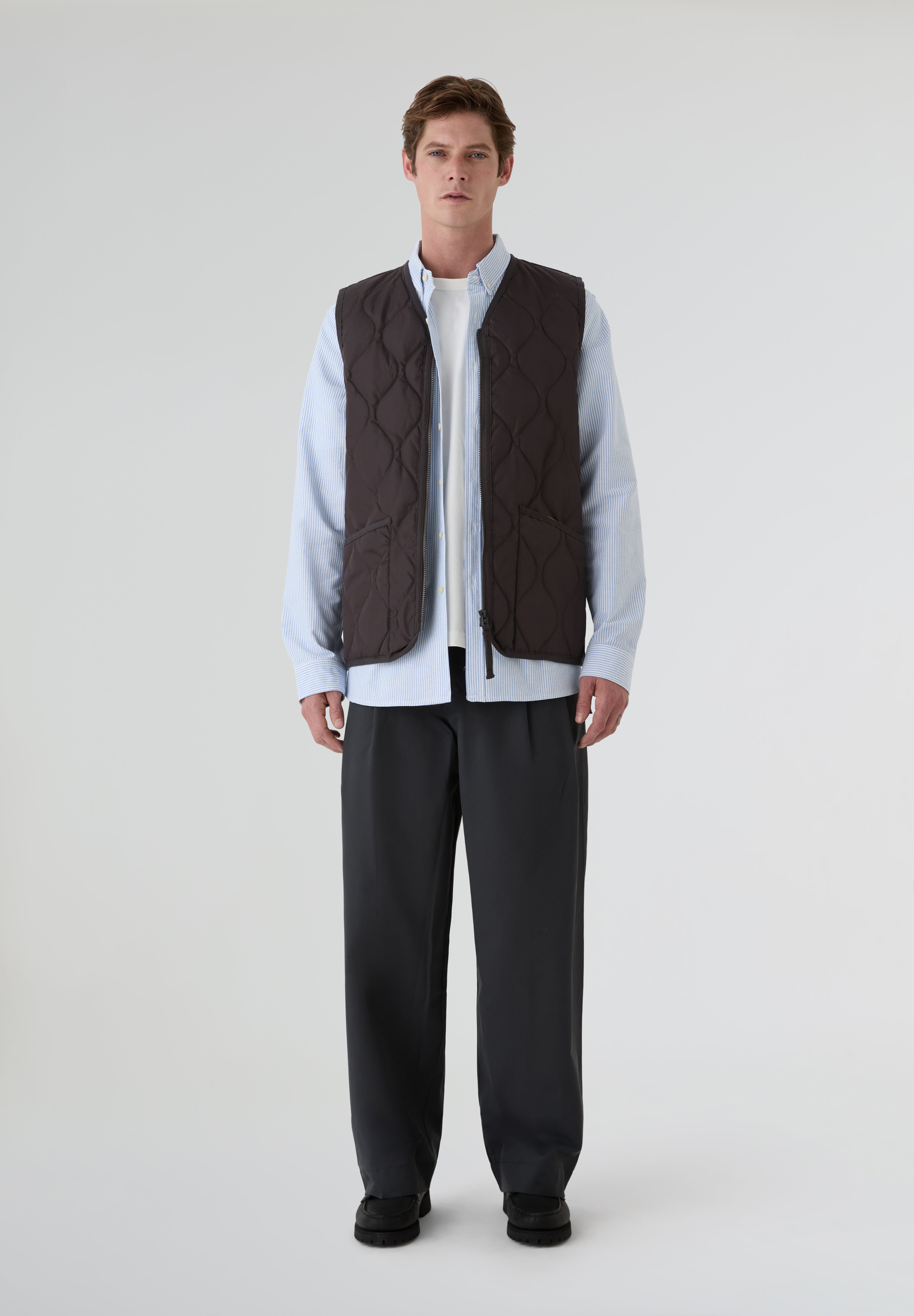 TAION | COLETE MILITAR GOLA EM V E ZIP UNISEXO