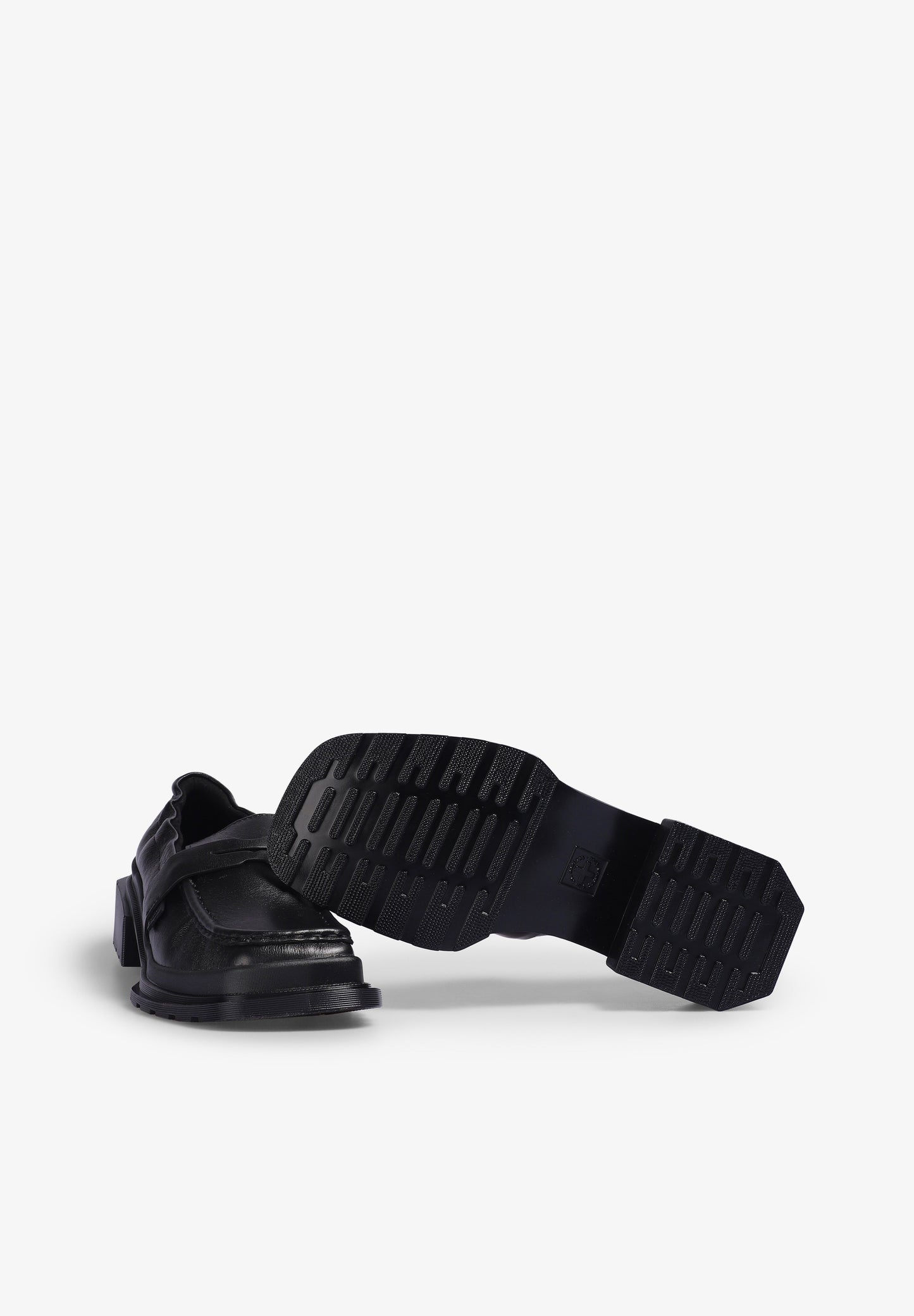 DR MARTENS | MOCASSINS MAYBOLE DE PELE FRANZIDA COM BIQUEIRA QUADRADA