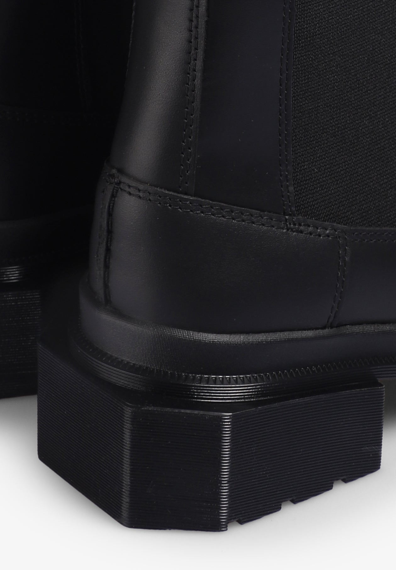 DR MARTENS | BOTAS CHELSEA MAYBOLE DE PELE COM BIQUEIRA QUADRARA