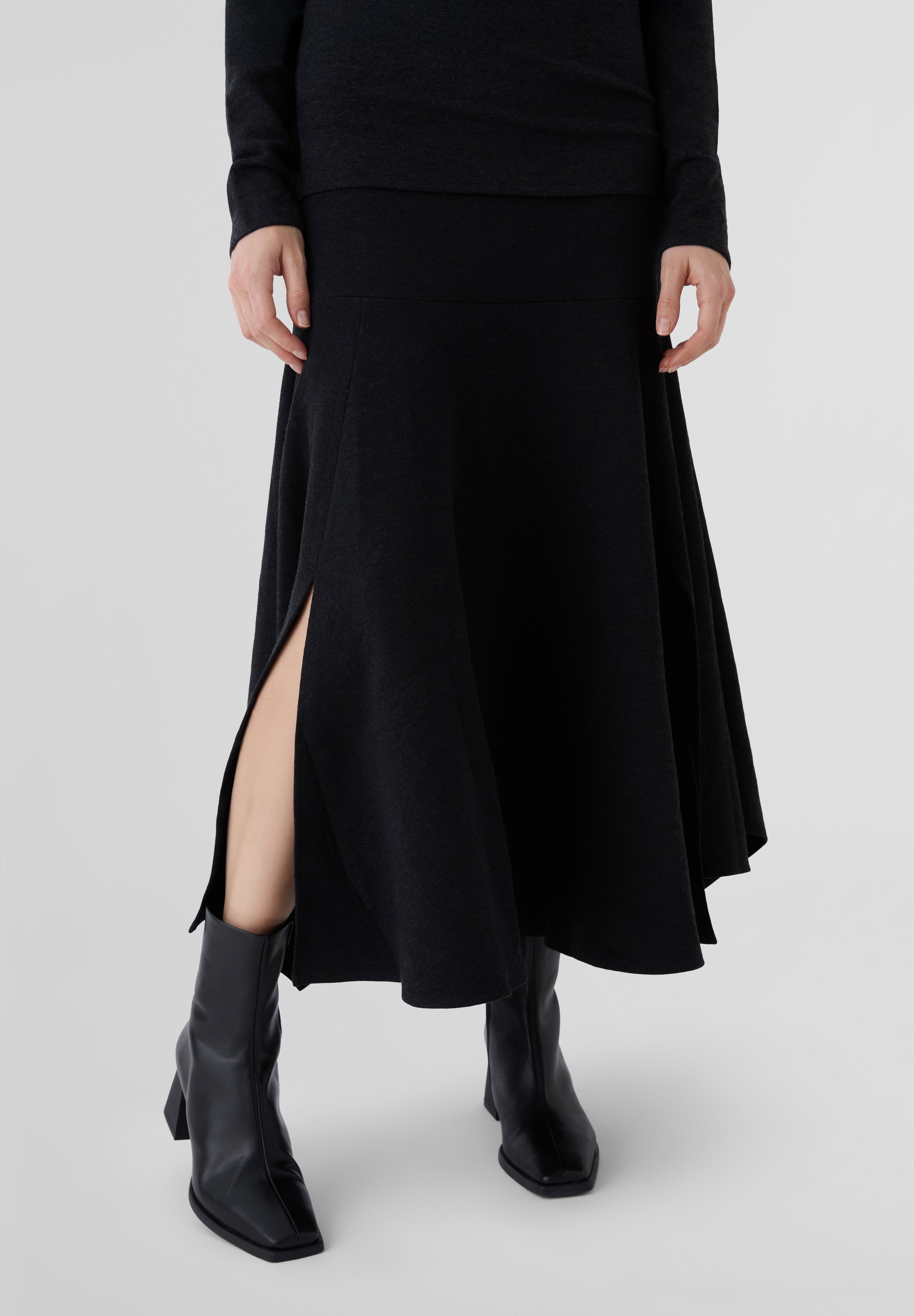 .BLACKTOGREY | SAIA TORCE