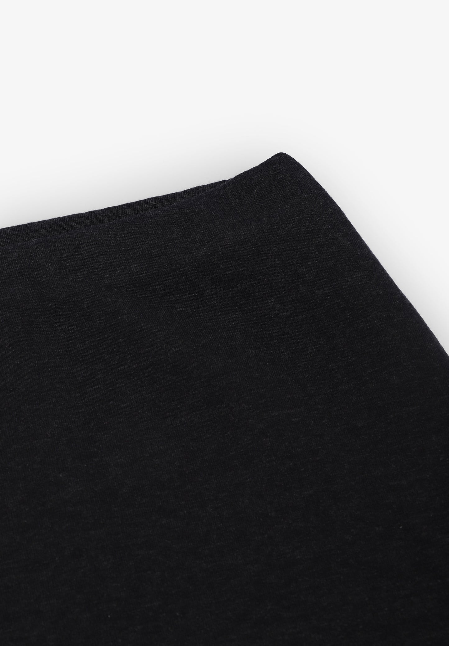 .BLACKTOGREY | SAIA TORCE