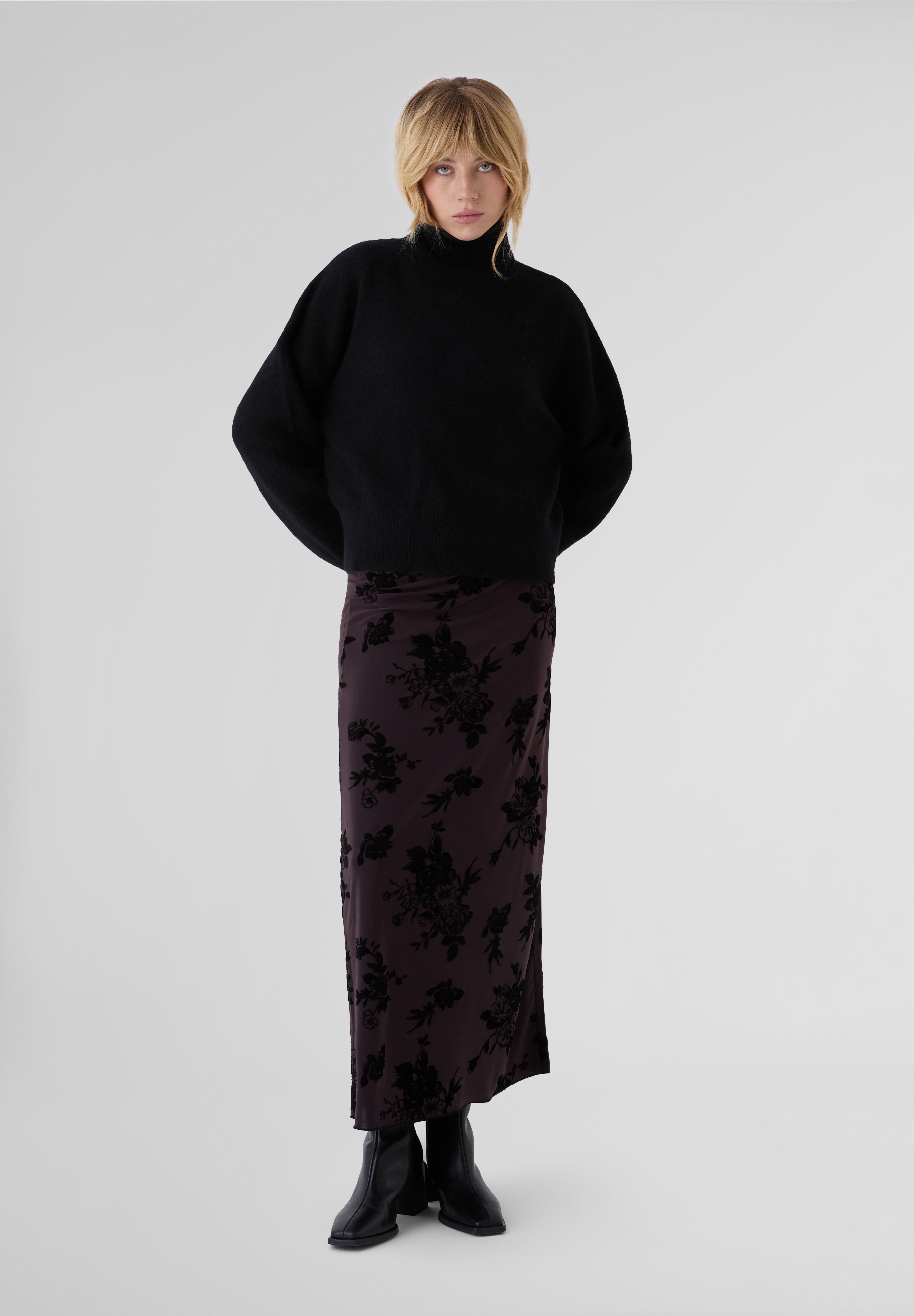 RÉSUMÉ | SAIA HOLLYRS