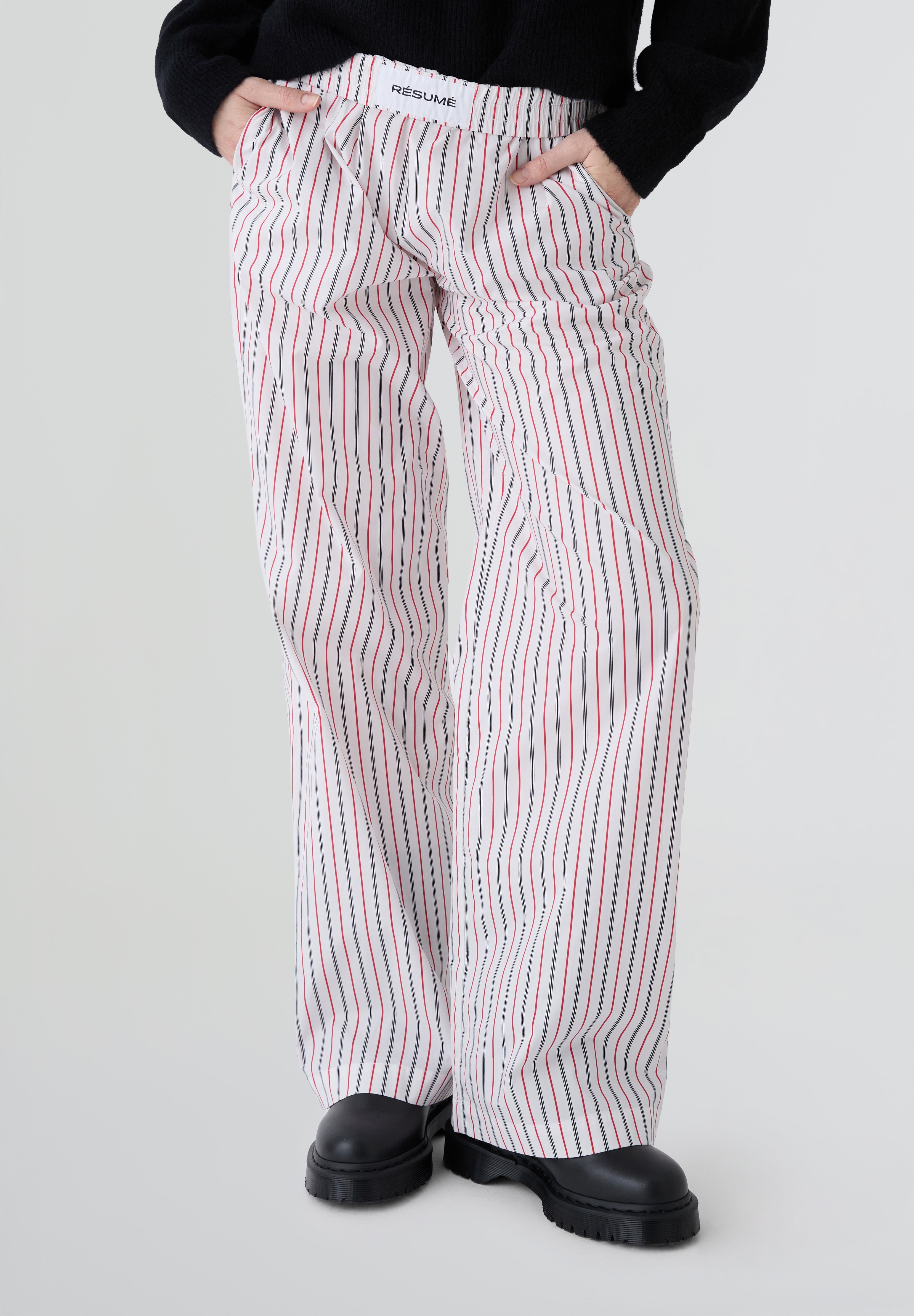 RÉSUMÉ | CALÇAS HANNYRS