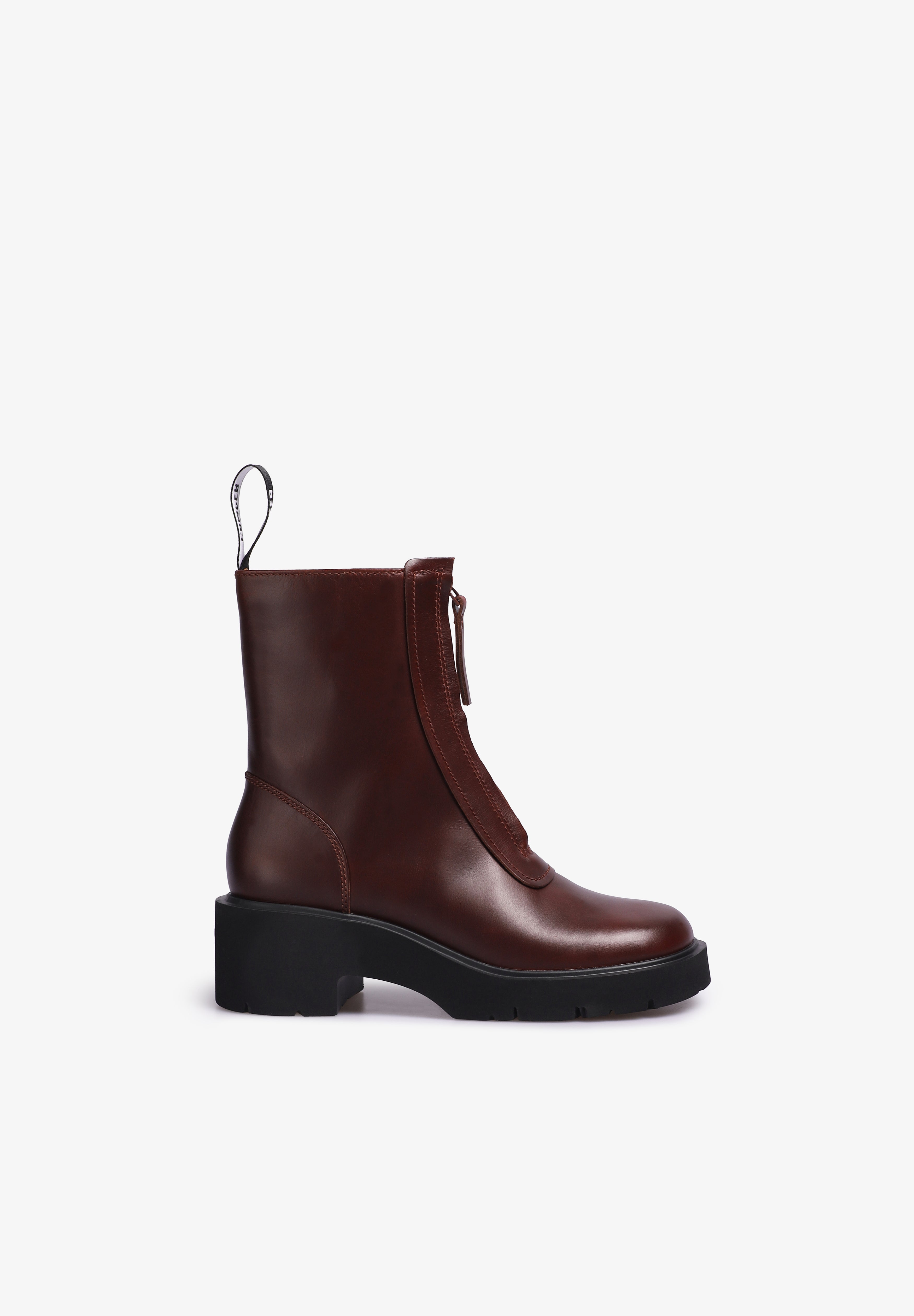 CAMPER | BOTAS MILAH