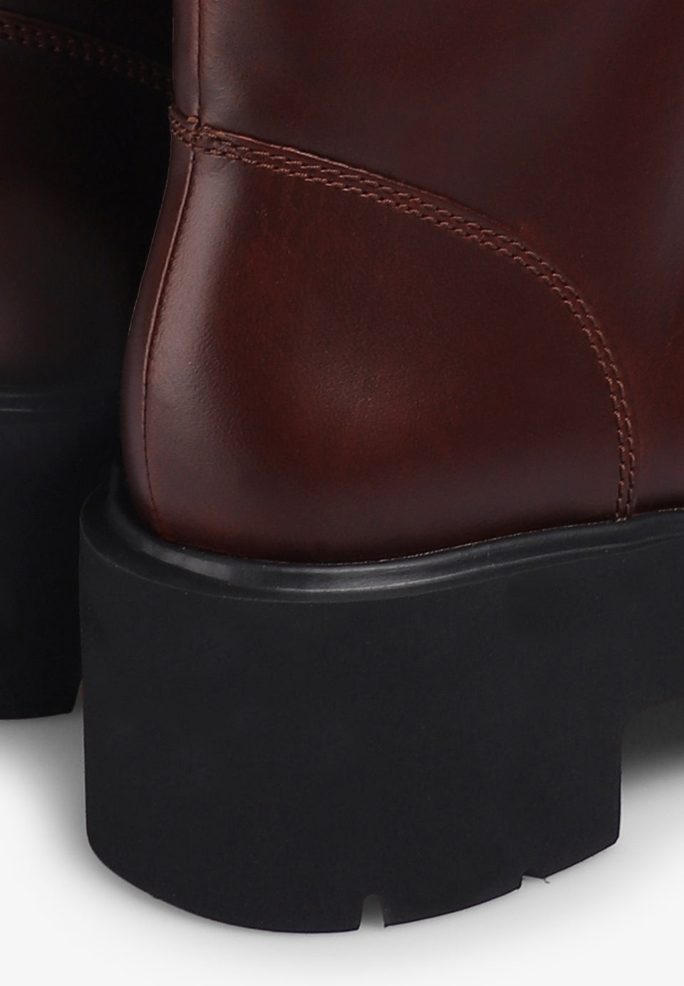 CAMPER | BOTAS MILAH