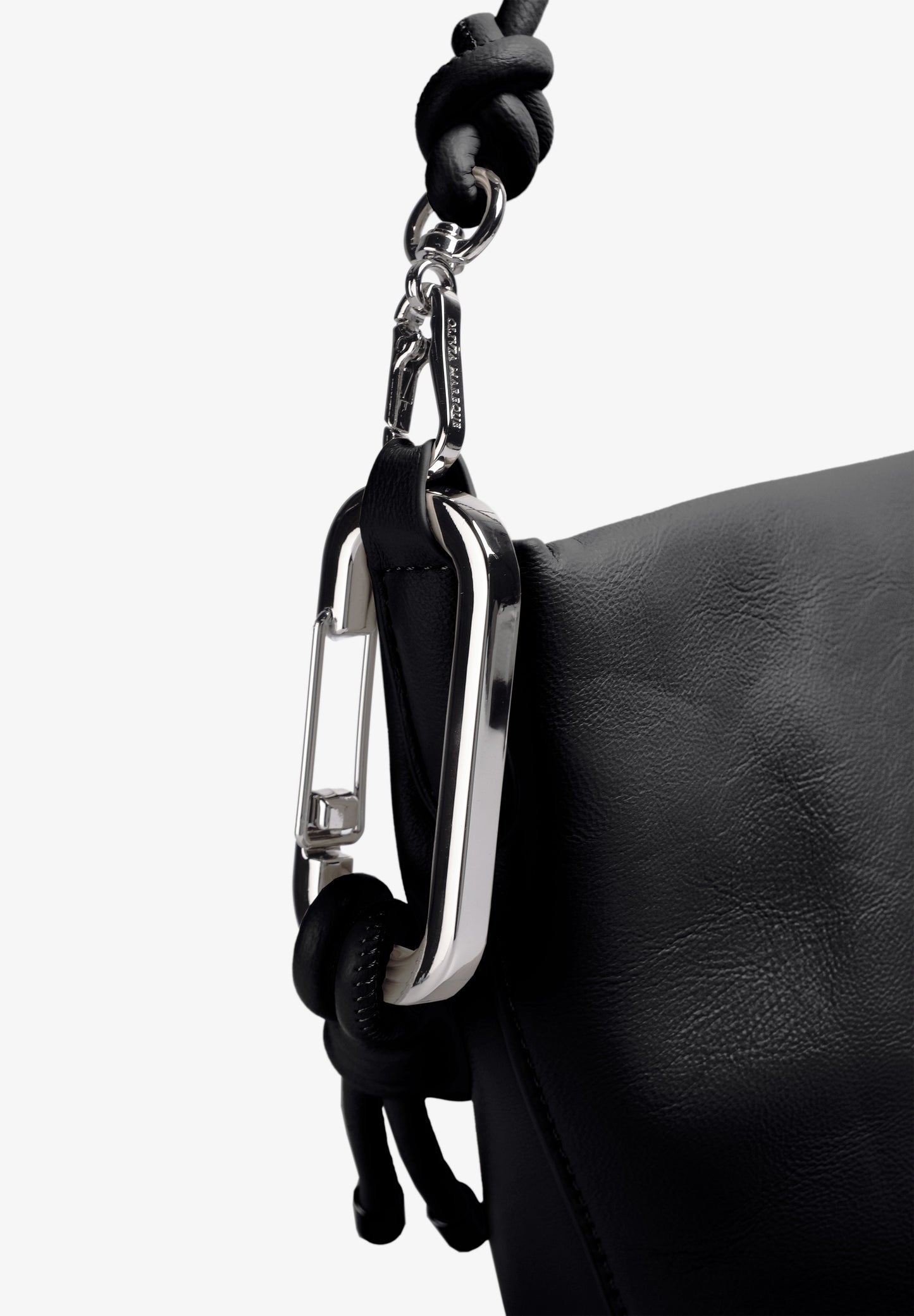 OLIVIA MAREQUE | BOLSA ARES