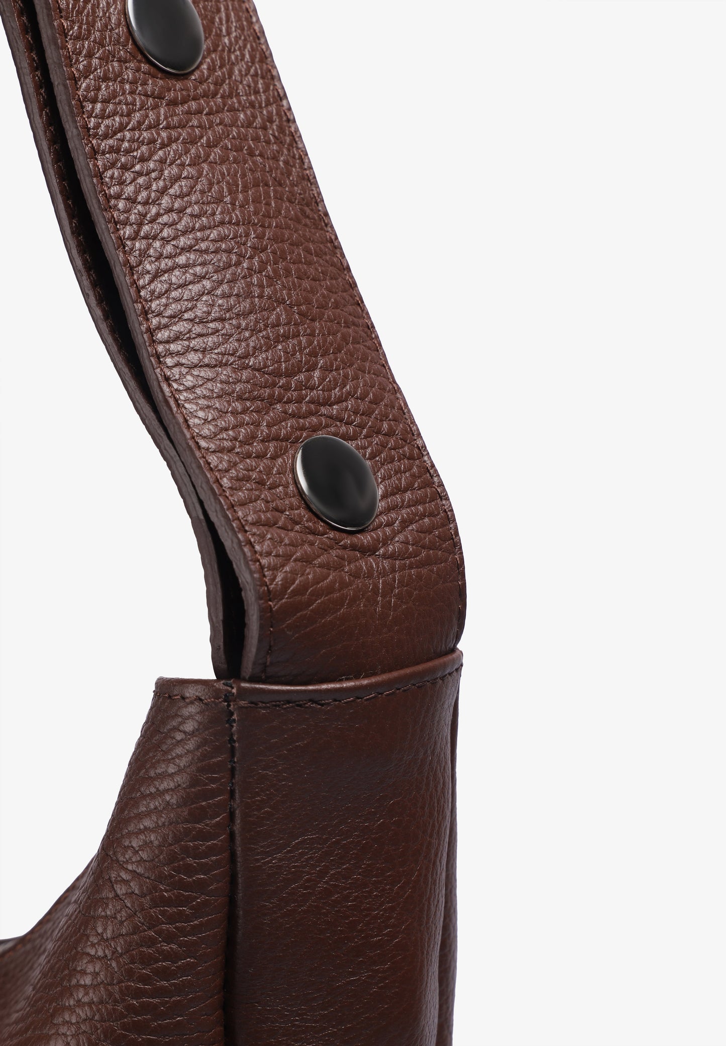 C'EST NOUS | BOLSA TIKA IN GRAINED LEATHER