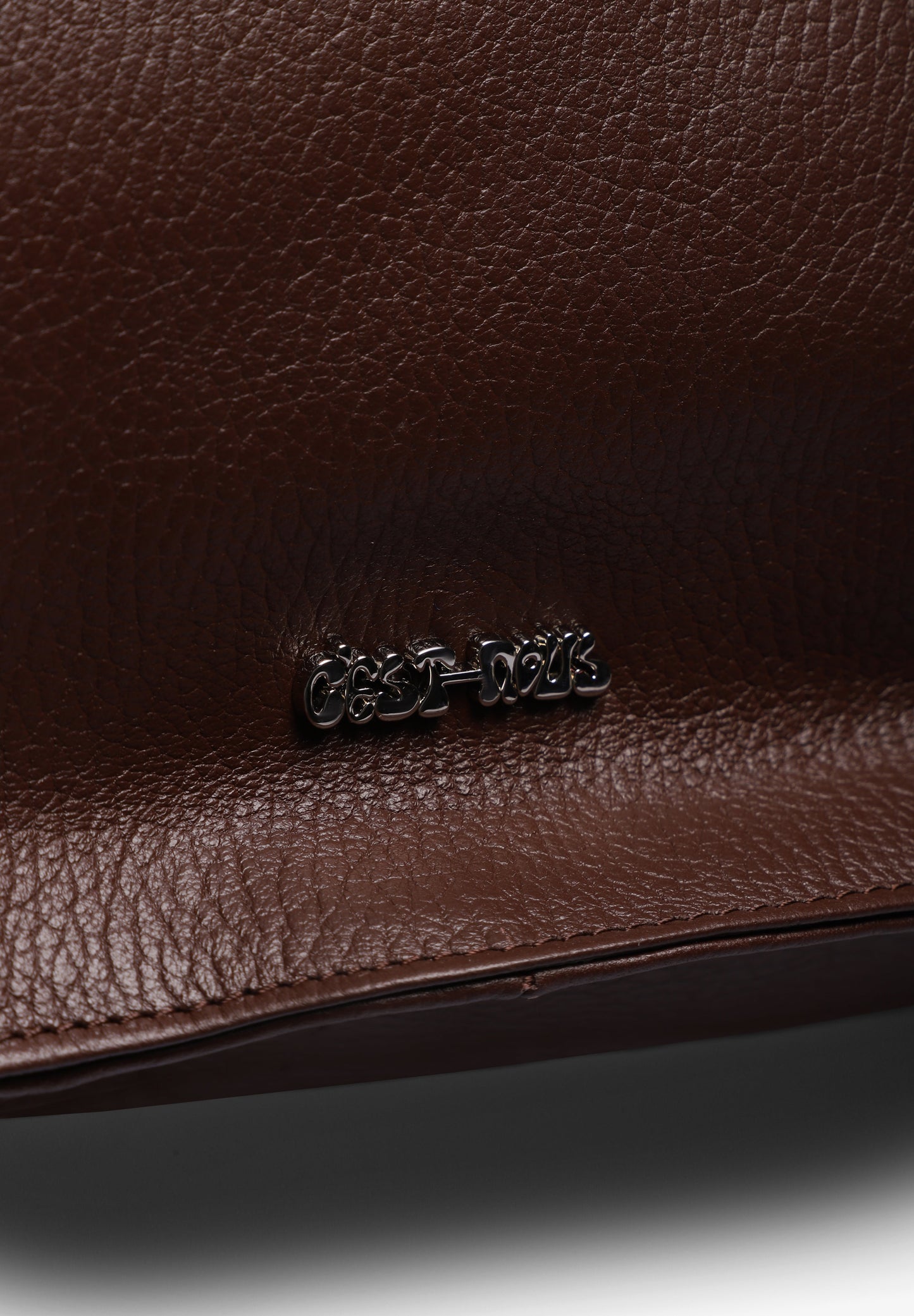 C'EST NOUS | BOLSA MUSE IN GRAINED LEATHER