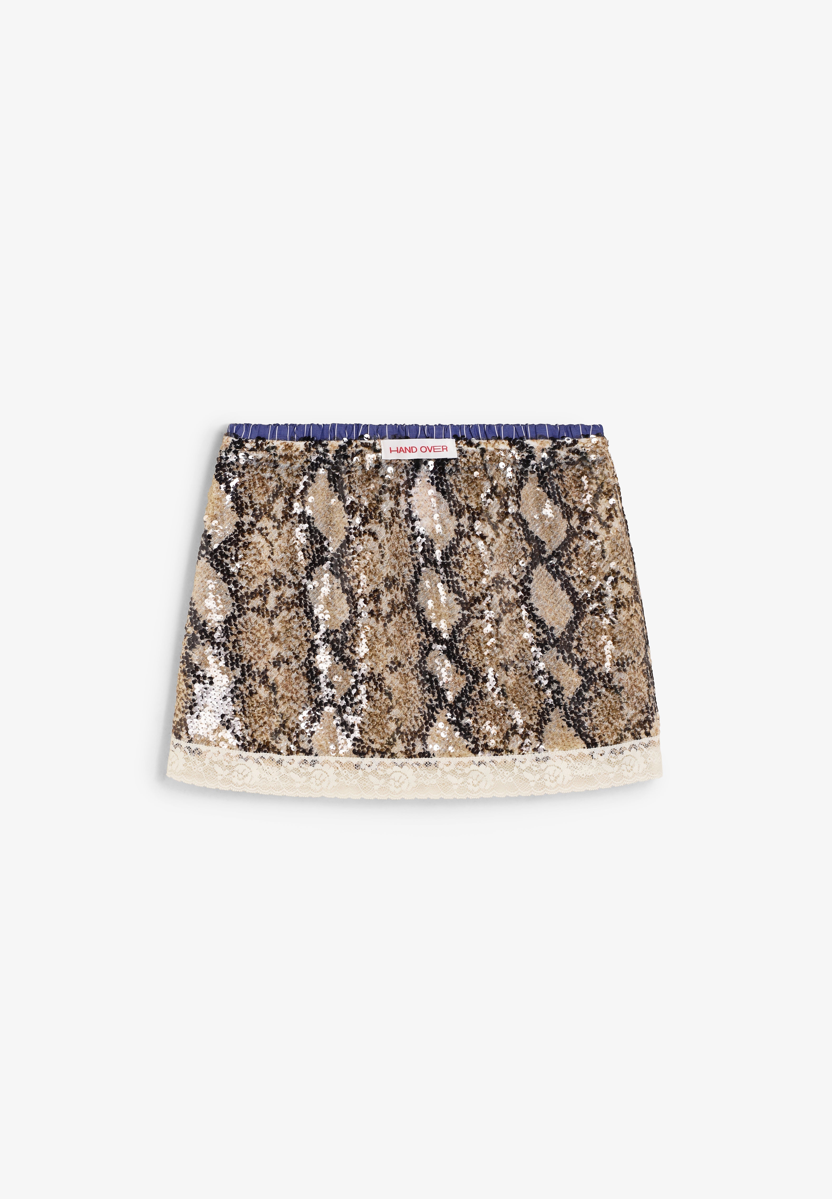 HAND OVER | SAIA KYLE