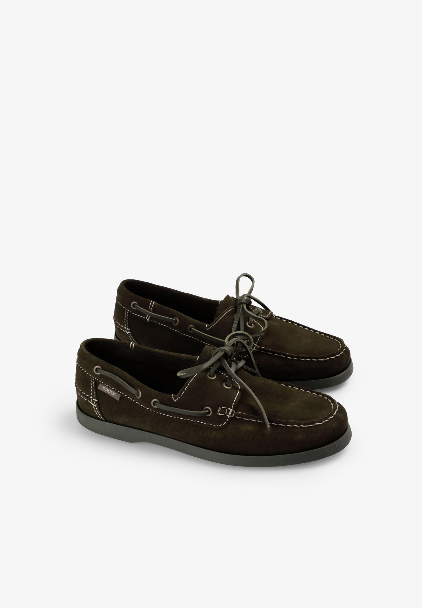 SAPATOS DE VELA DE CAMURÇA EM CONTRASTE