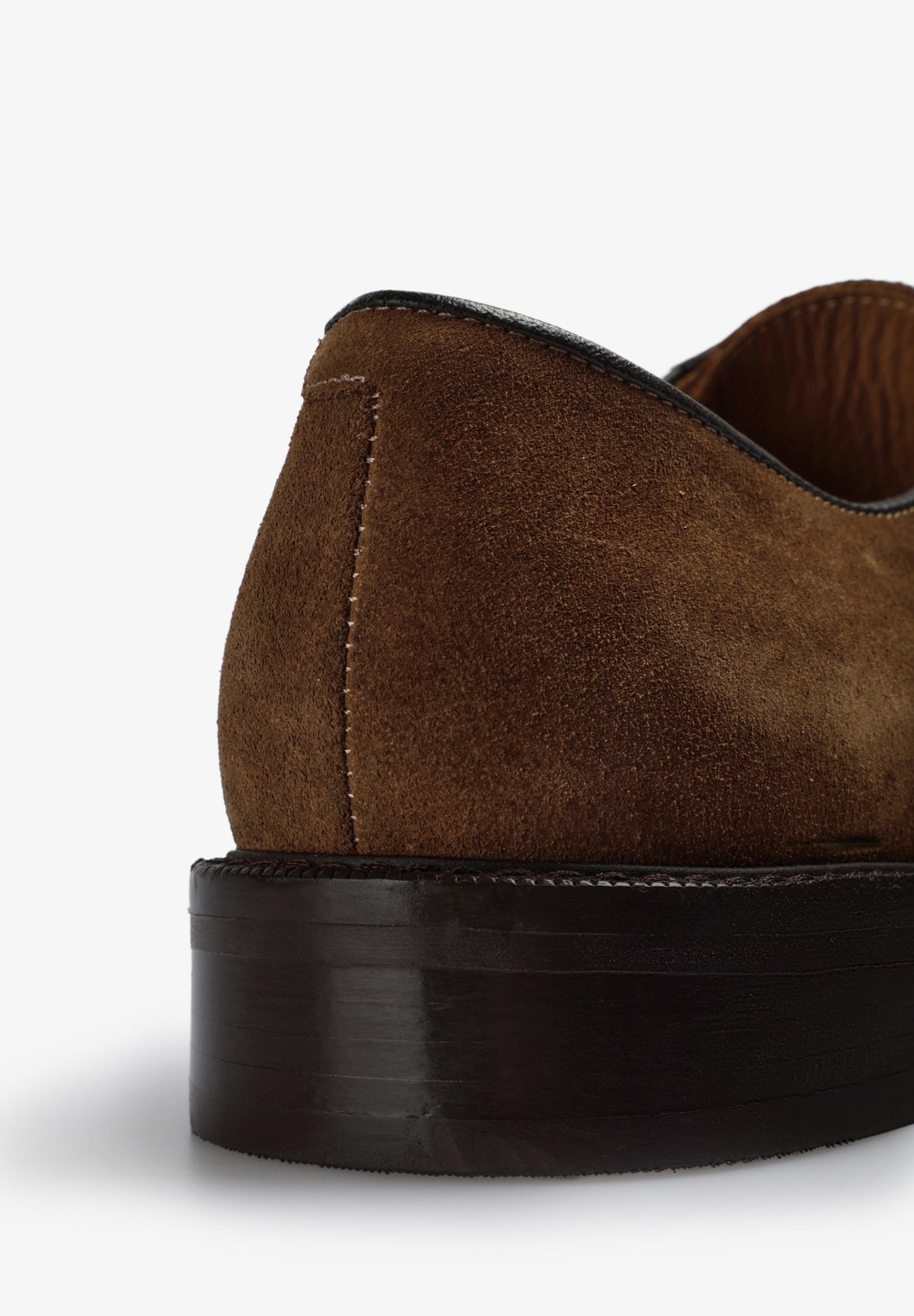 SAPATOS BLUCHERS EM PELE