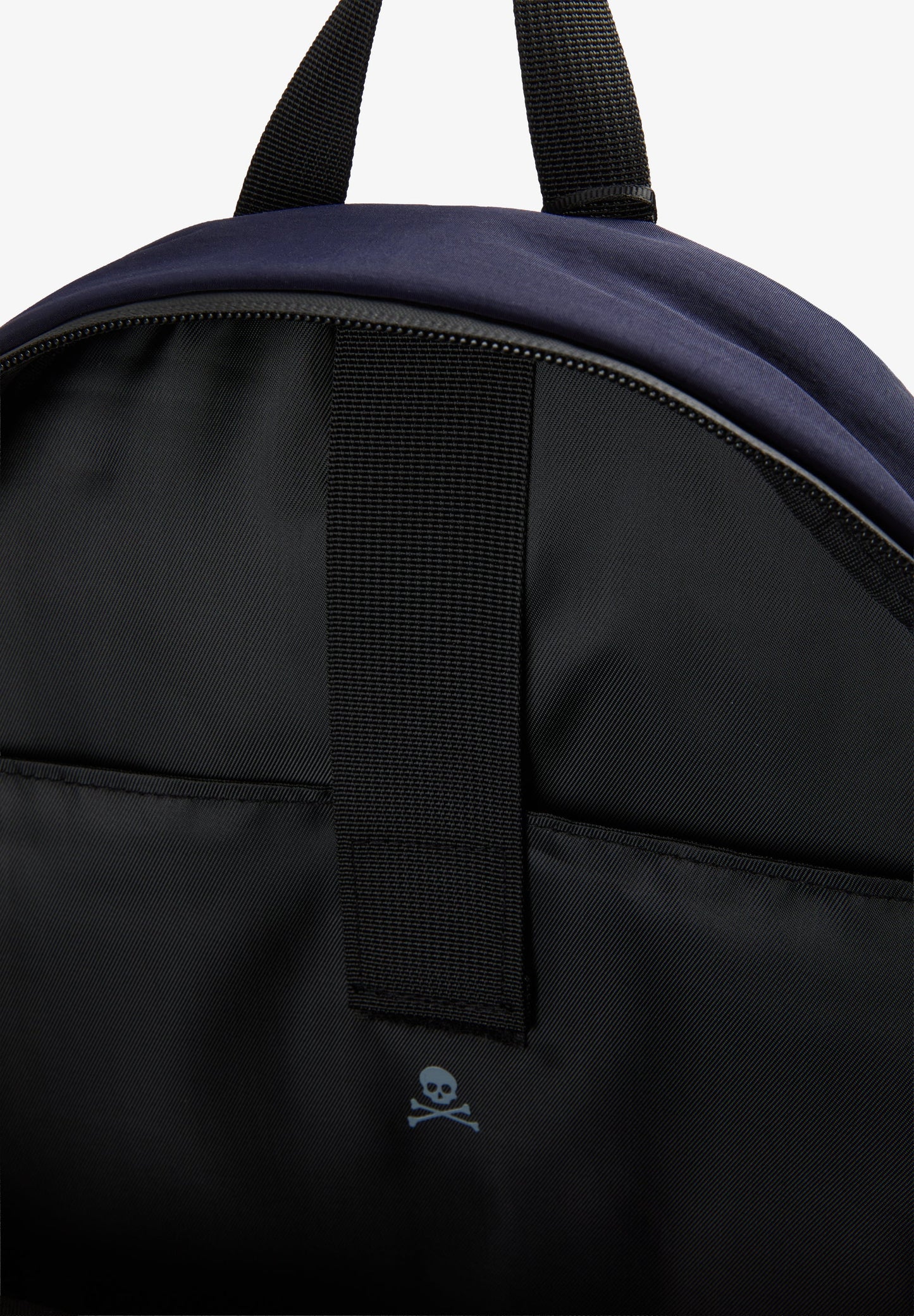 MOCHILA COM BOLSO FRONTAL