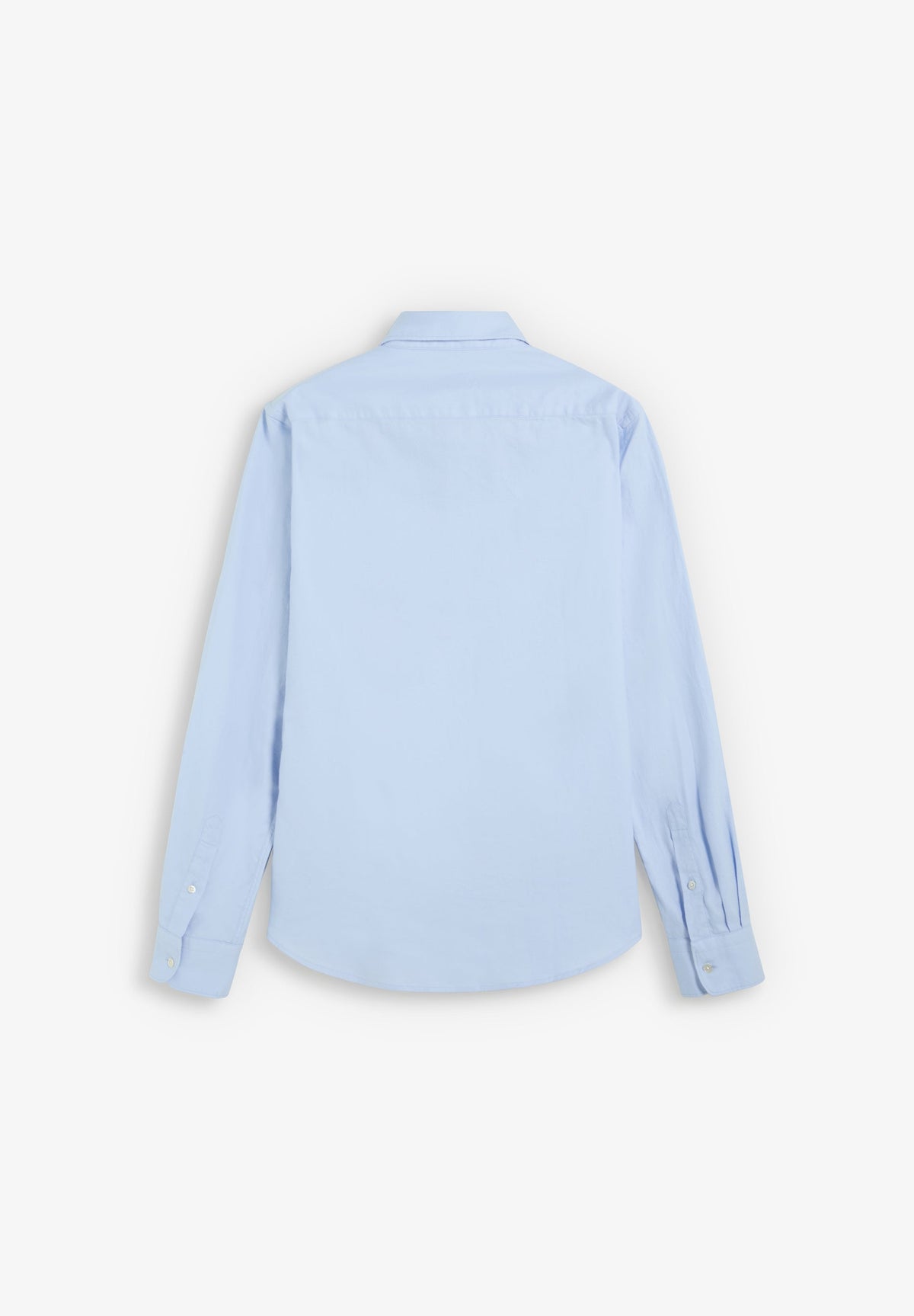 CAMISA DE FATO COM COLARINHO CLÁSSICO