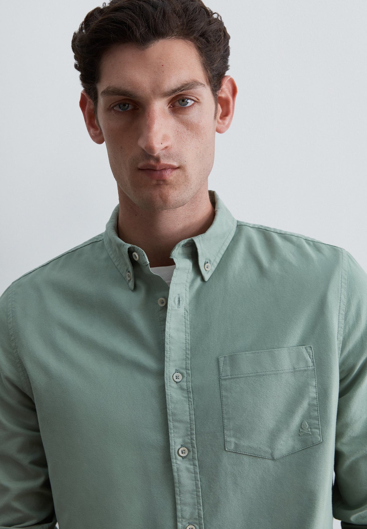 CAMISA OXFORD COM BOLSO