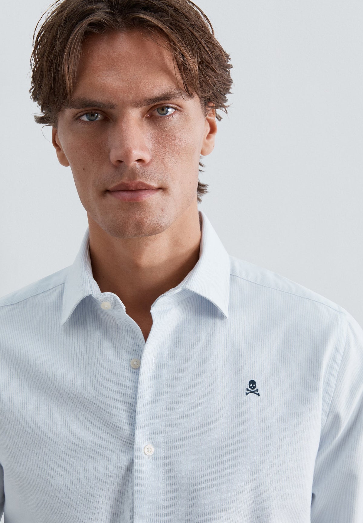 CAMISA OXFORD ÀS RISCAS