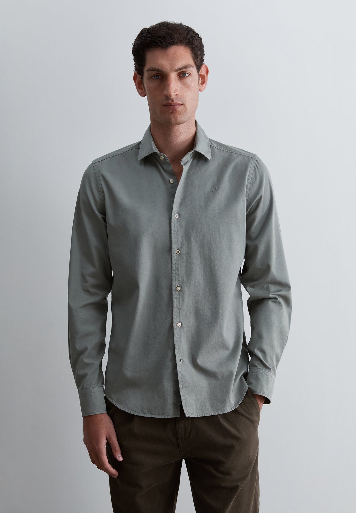 CAMISA COM SKULL NO TOM