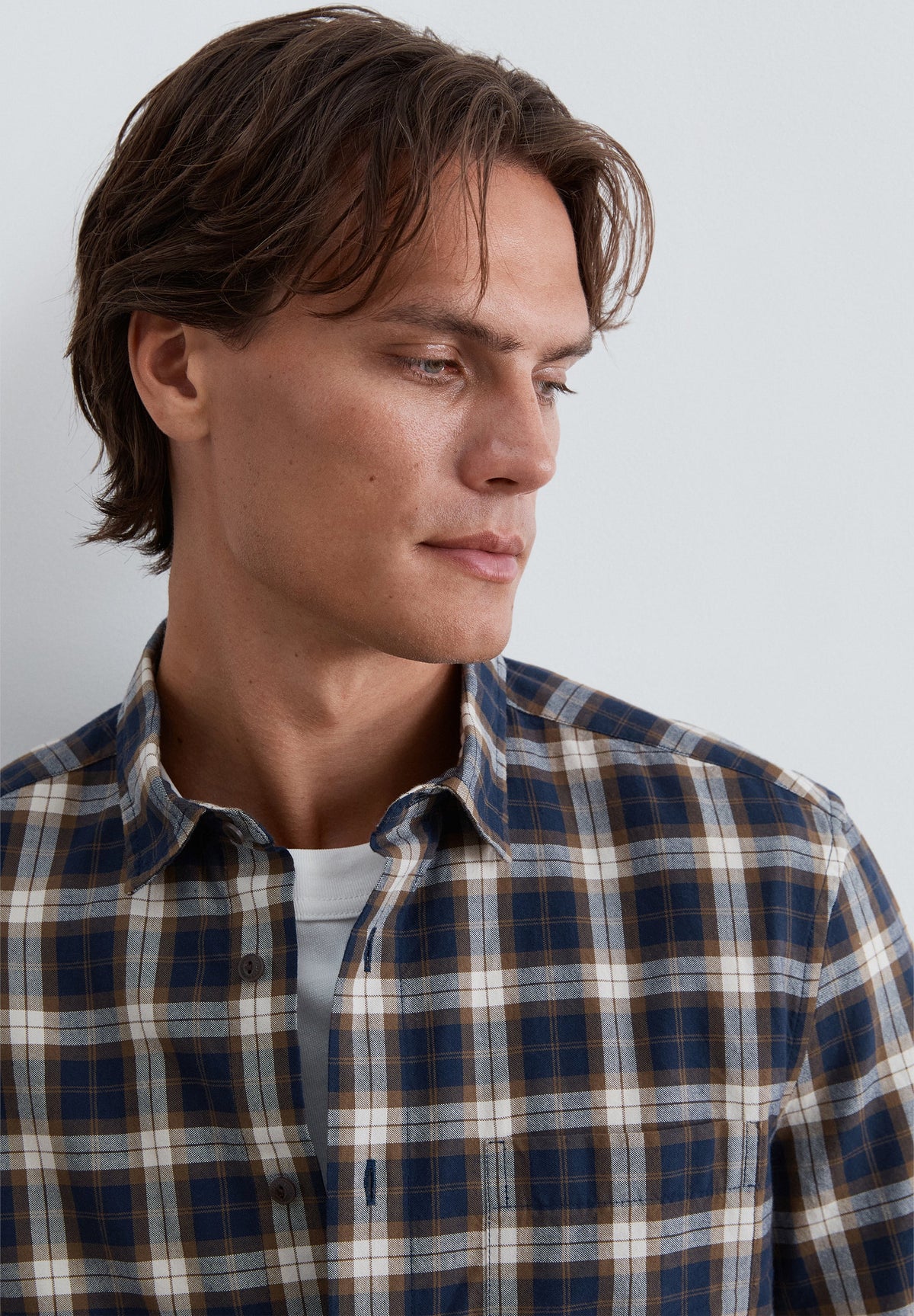 CAMISA COM PADRÃO DE XADREZ