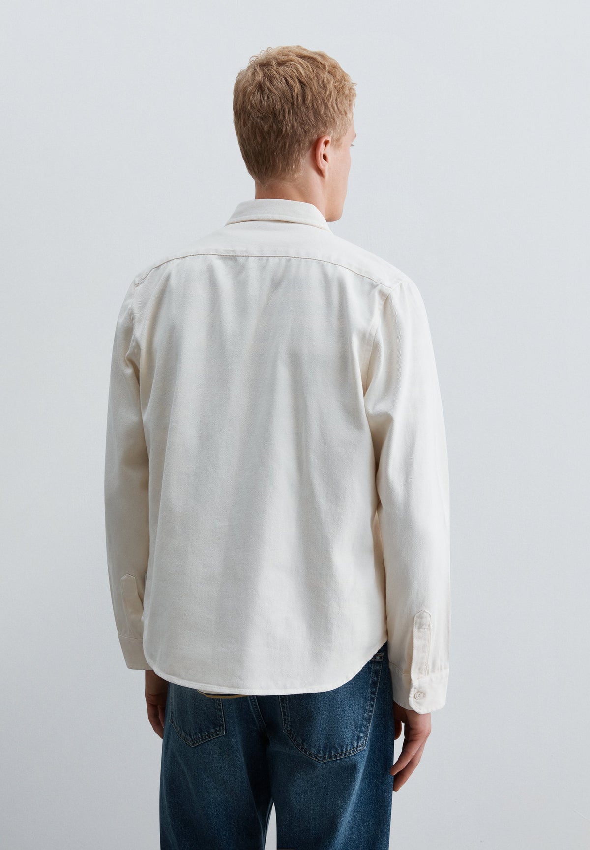 CAMISA COMPRIDA COM BOLSO BOXY FIT