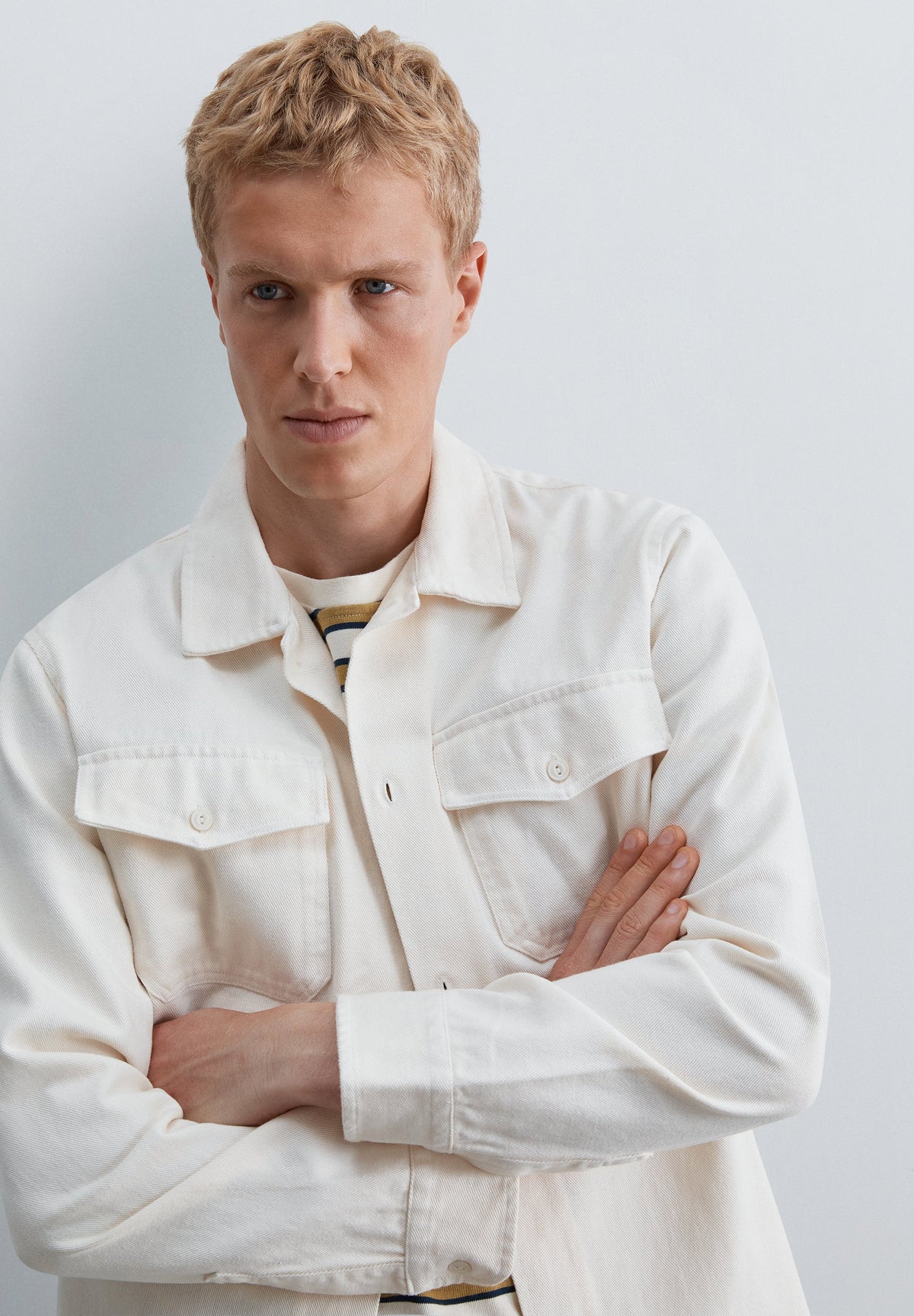 CAMISA COMPRIDA COM BOLSO BOXY FIT