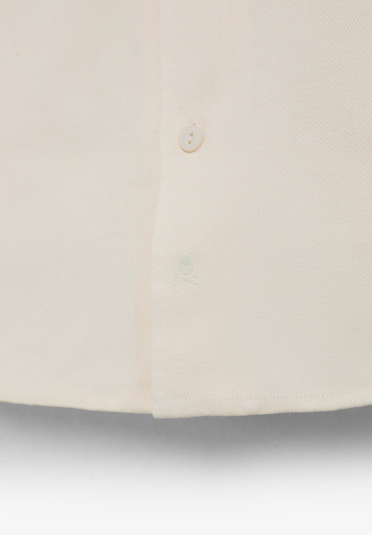 CAMISA COMPRIDA COM BOLSO BOXY FIT